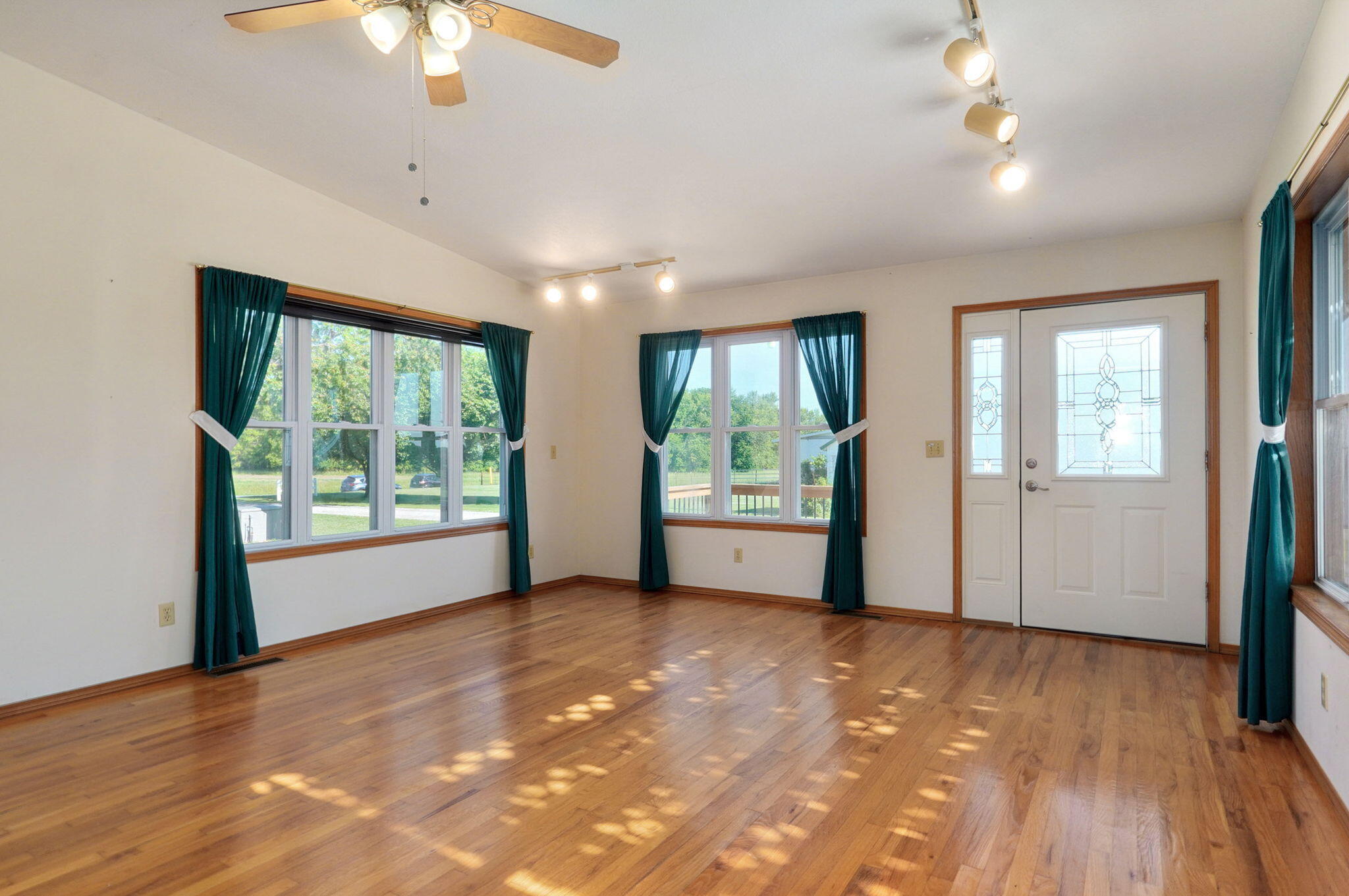 Lawrence-Not in List - Residential