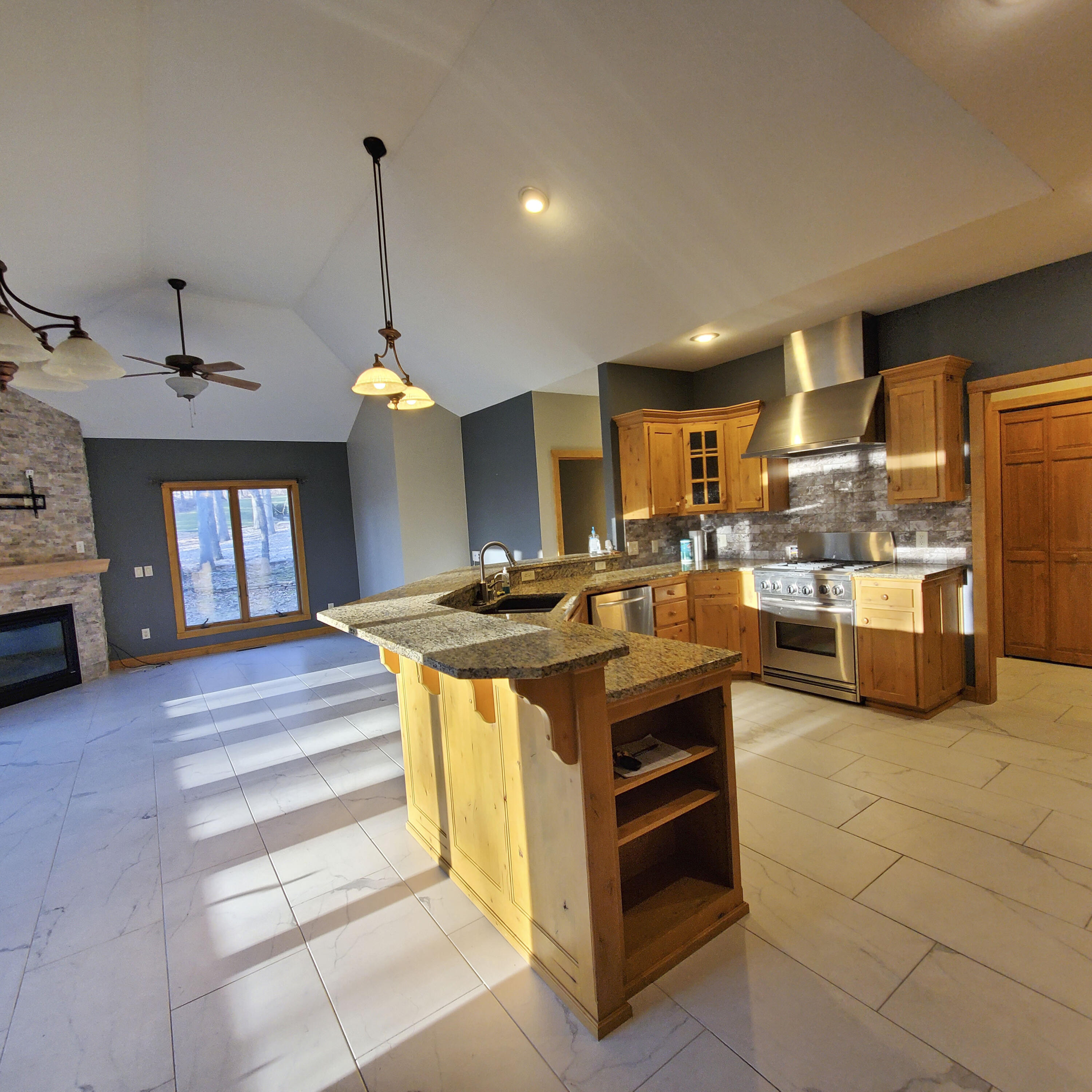 Emerald Pointe - Residential