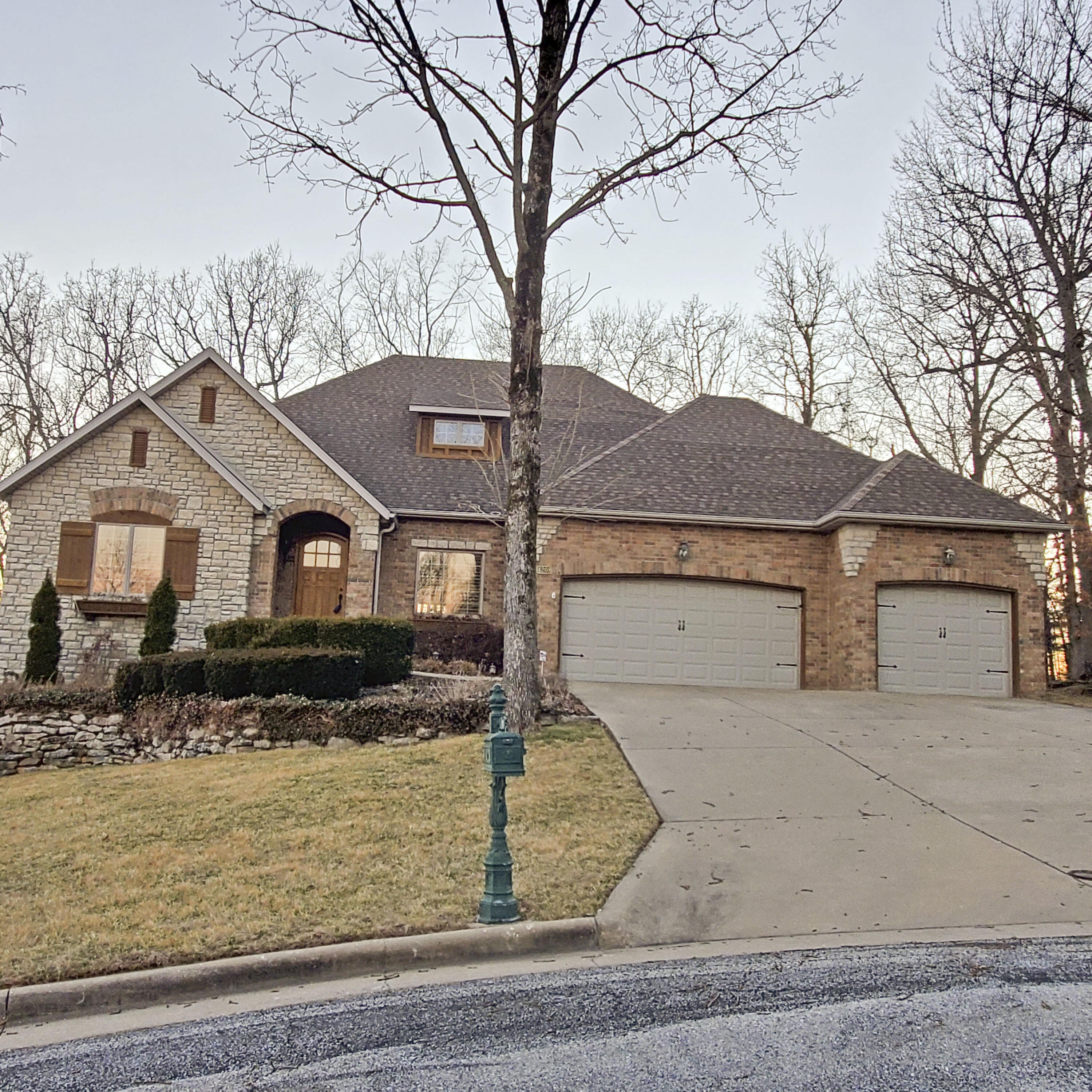 Emerald Pointe - Residential