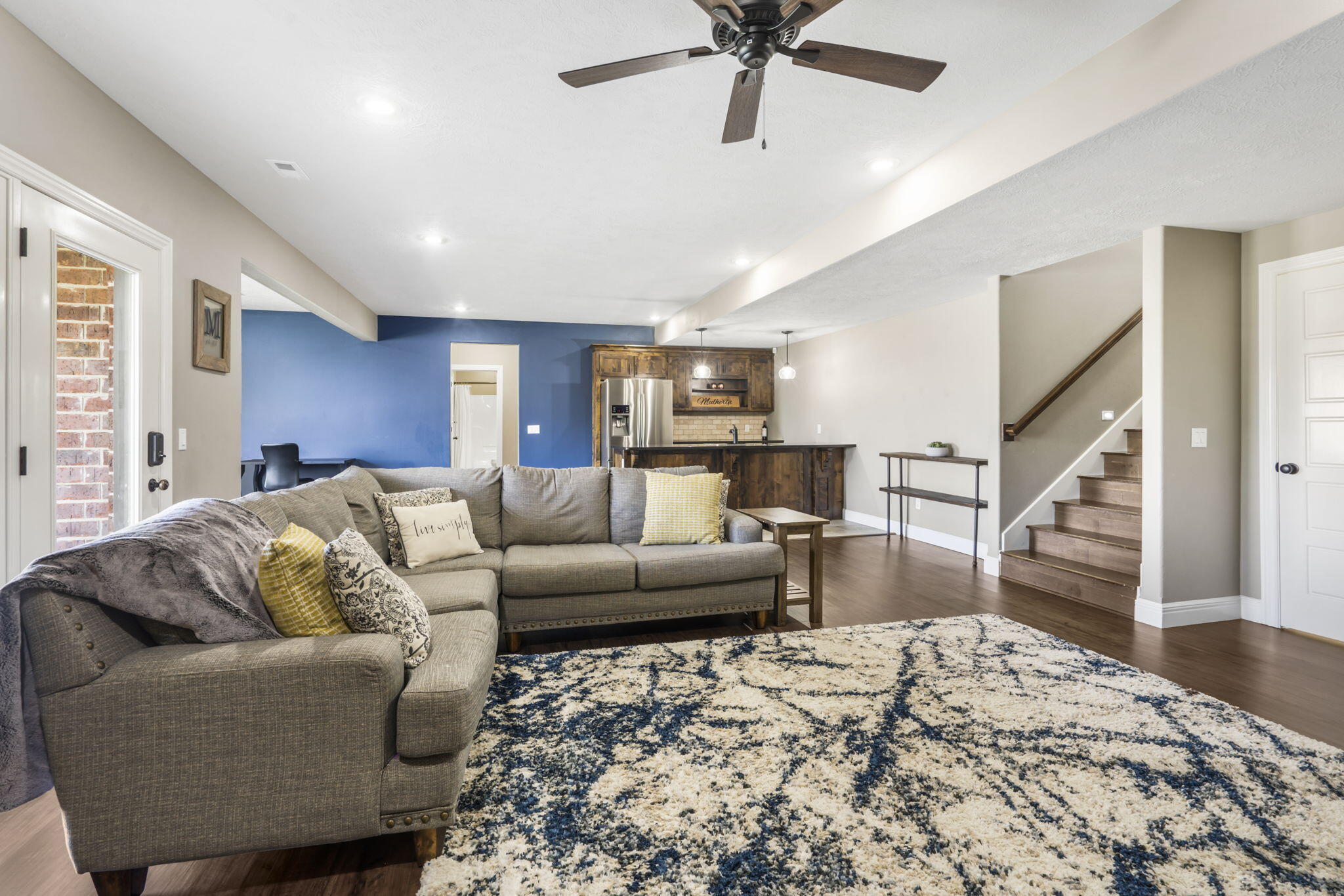 Lexington Square - Residential