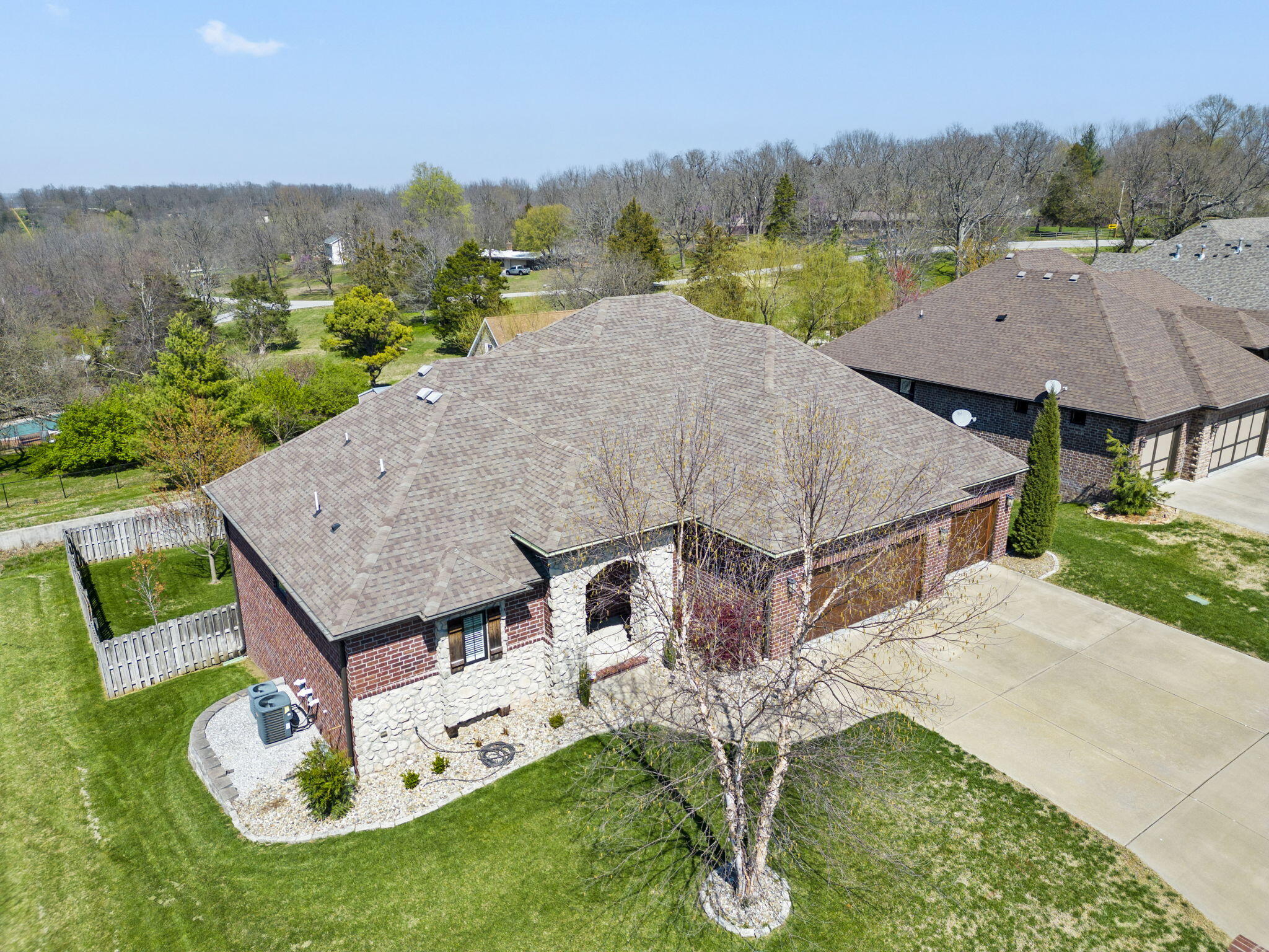 Lexington Square - Residential