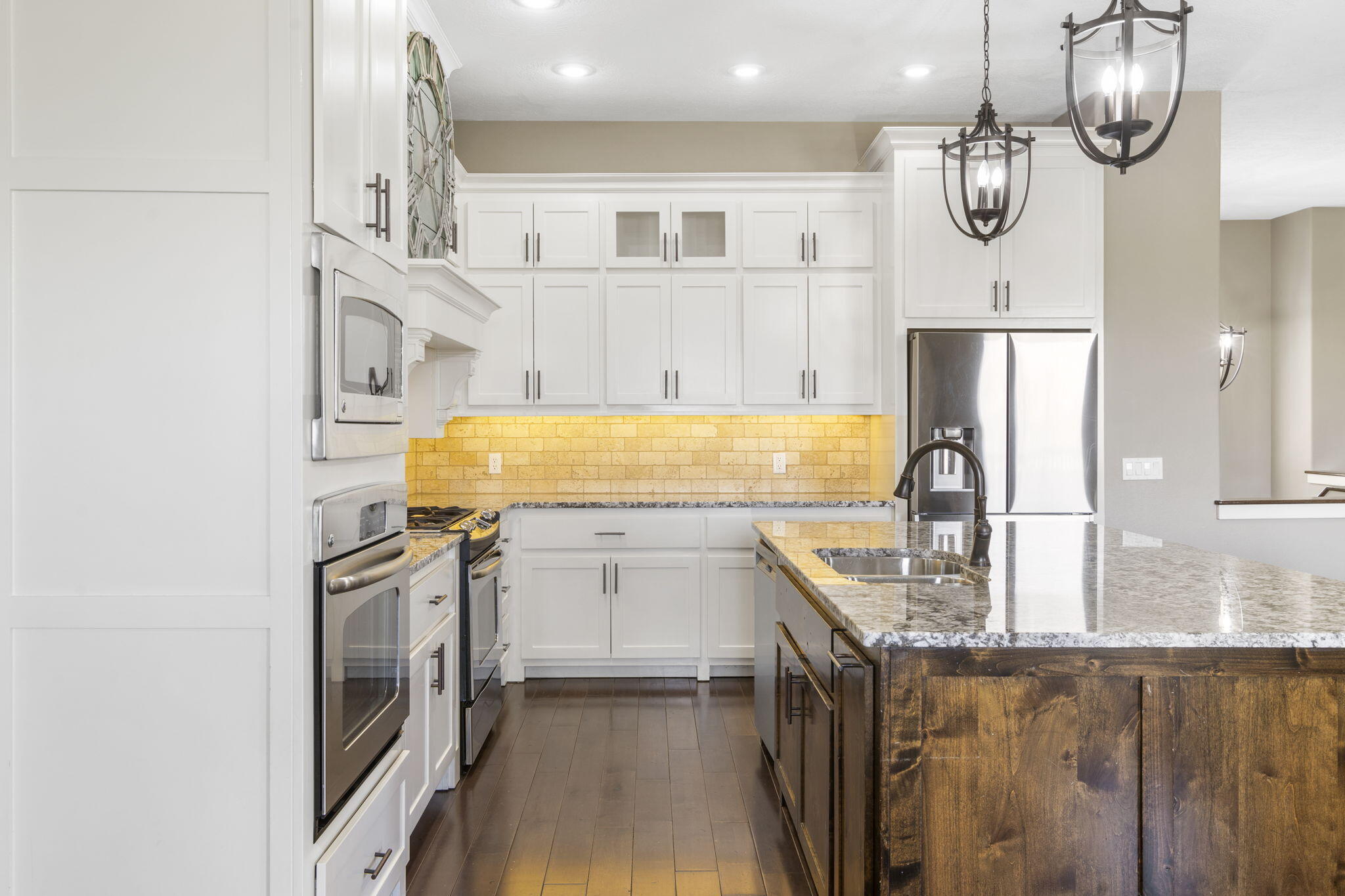 Lexington Square - Residential