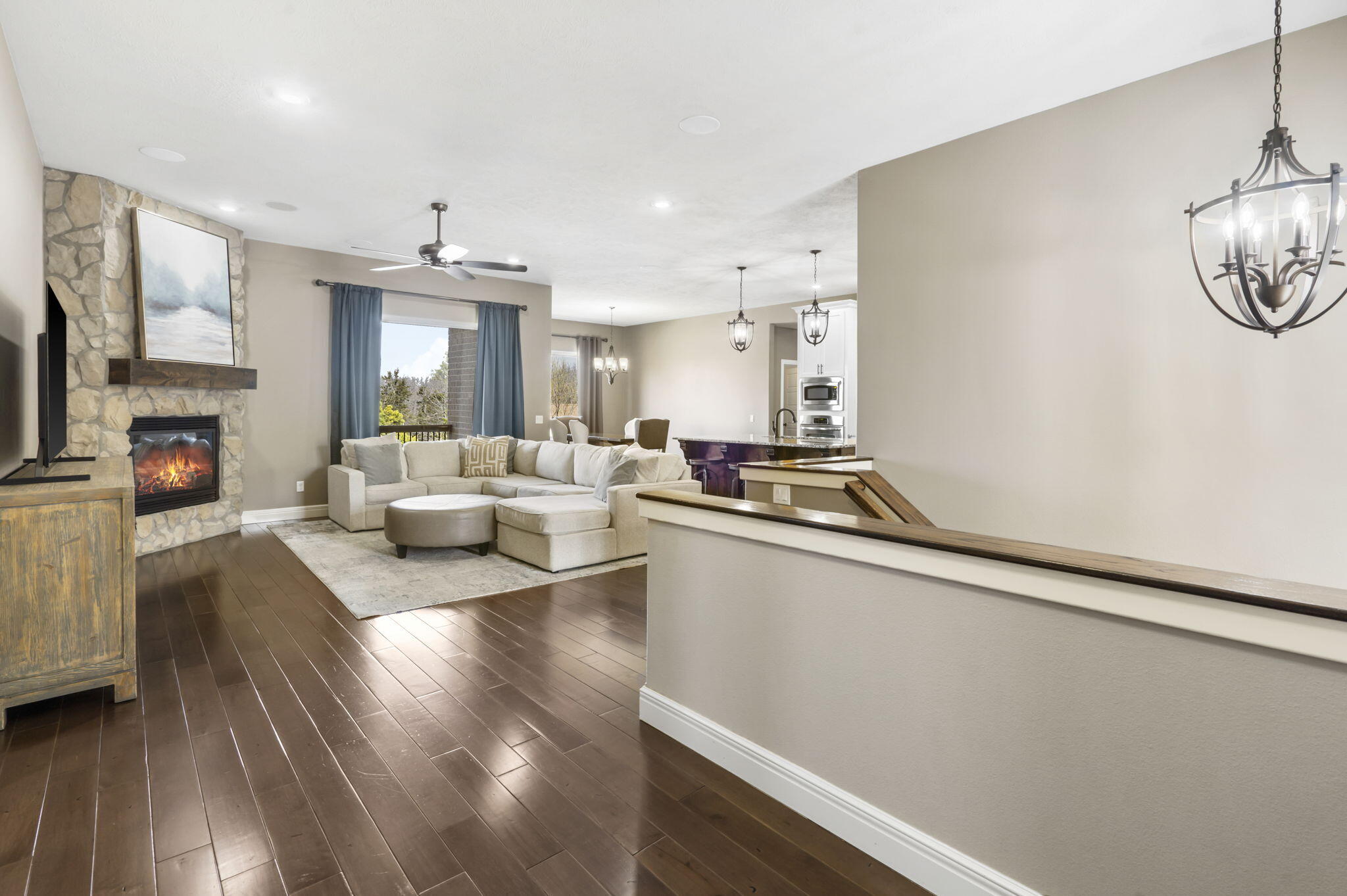 Lexington Square - Residential