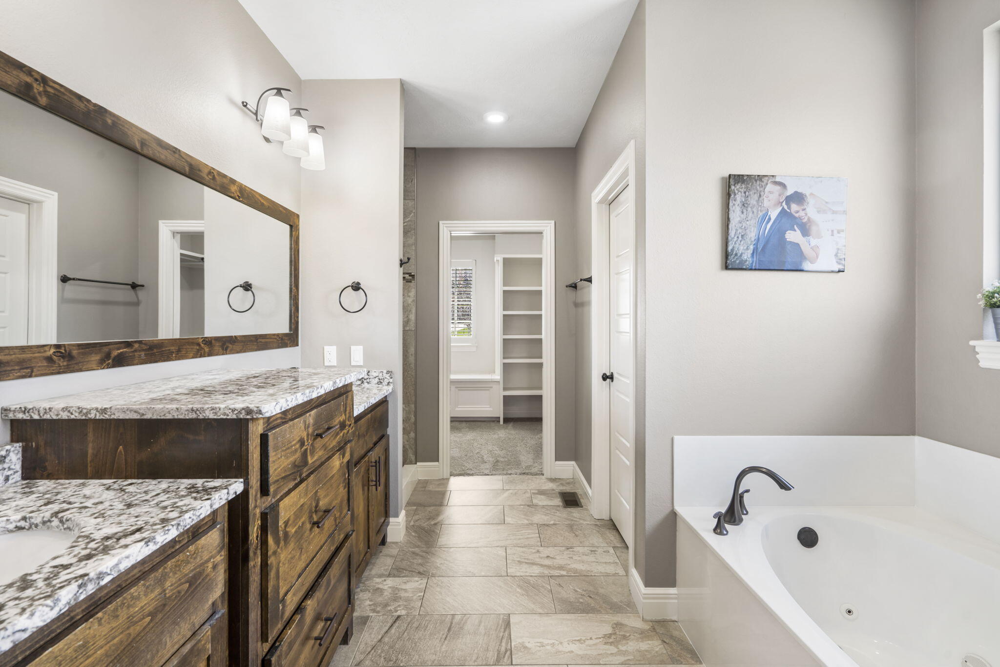 Lexington Square - Residential