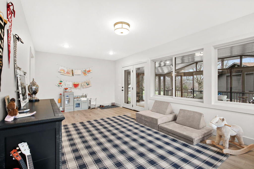 Mellow Ridge - Residential