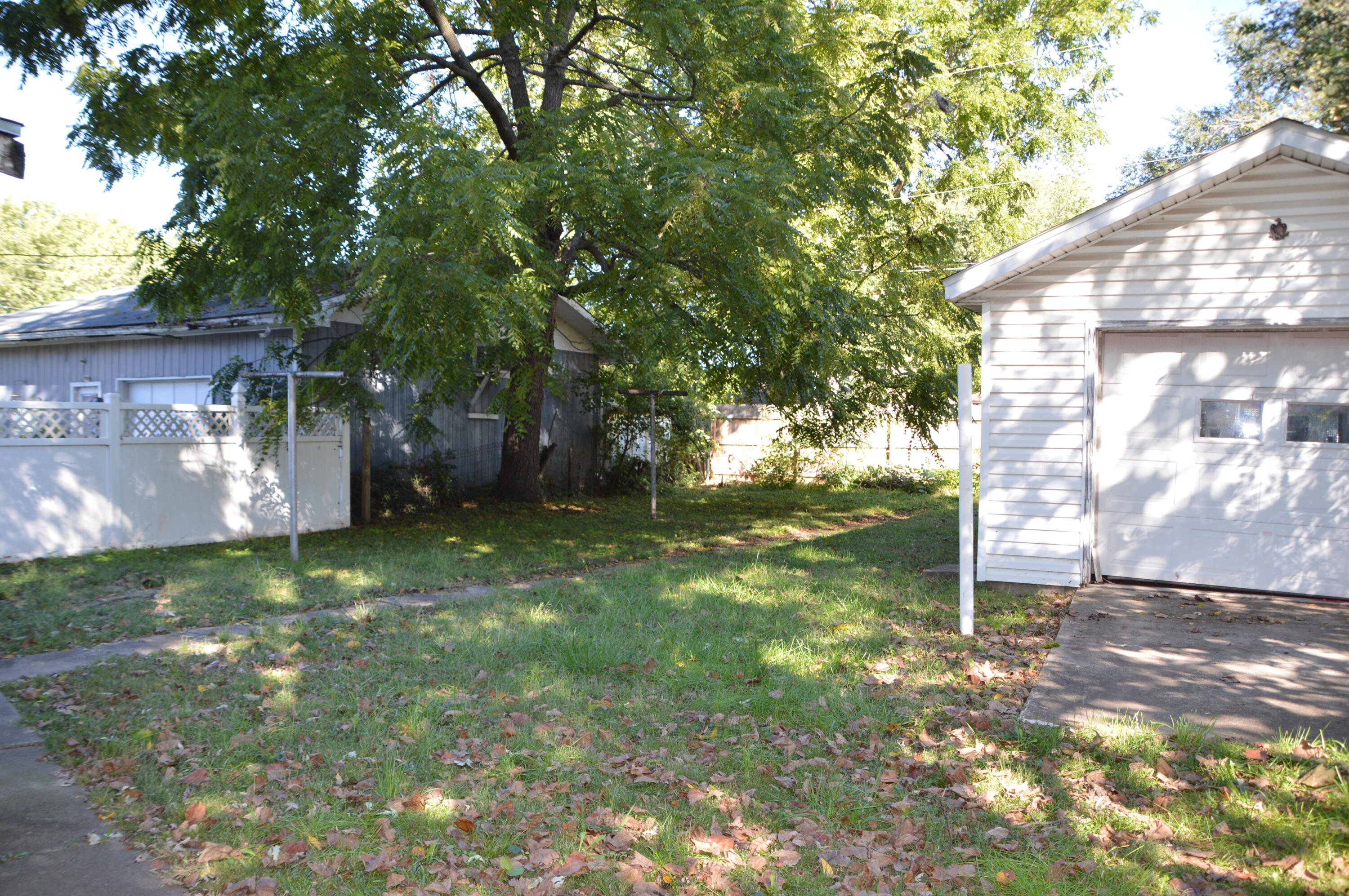 Young's, R.A. - Residential