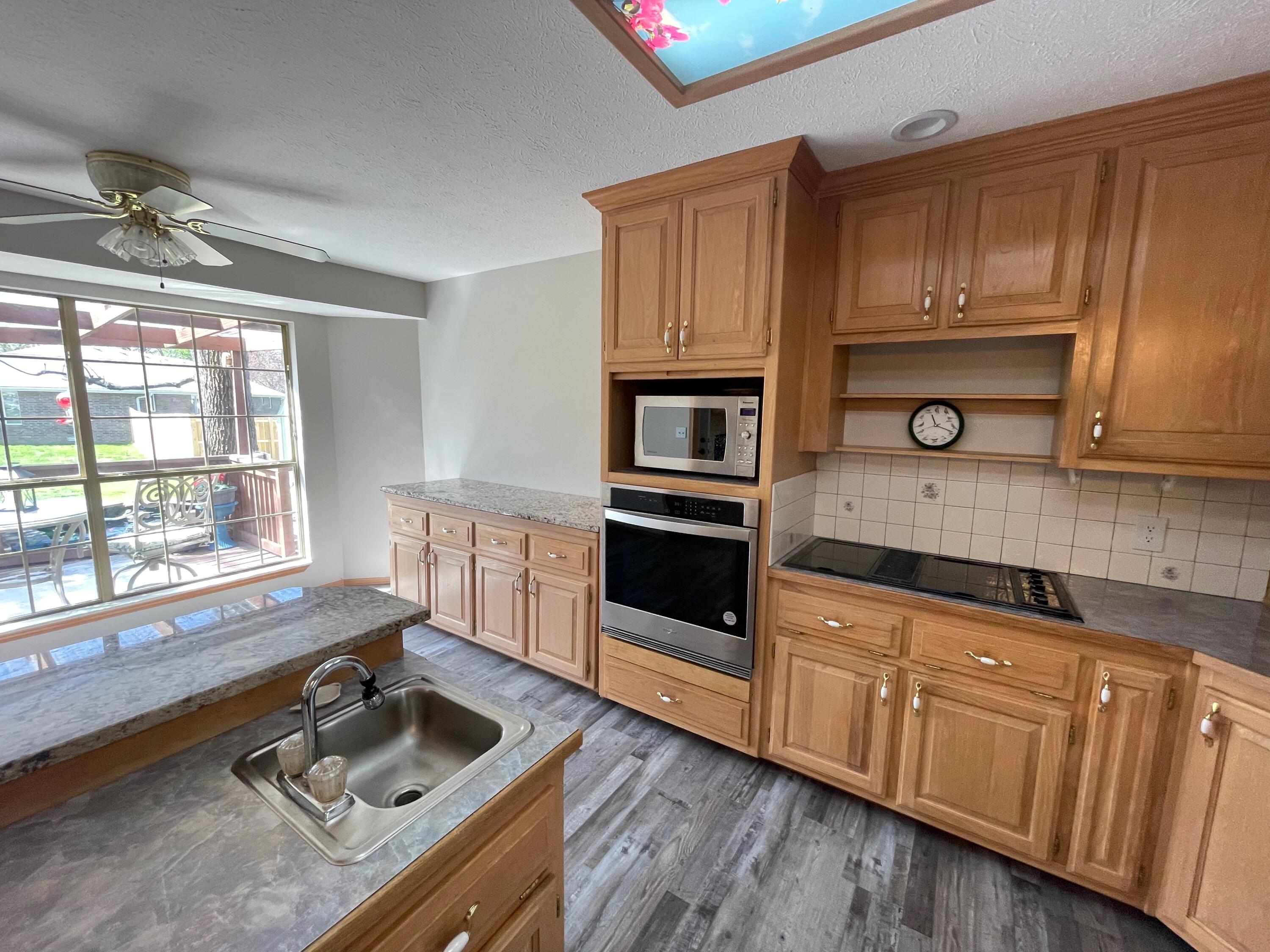 Vintage Terr - Residential