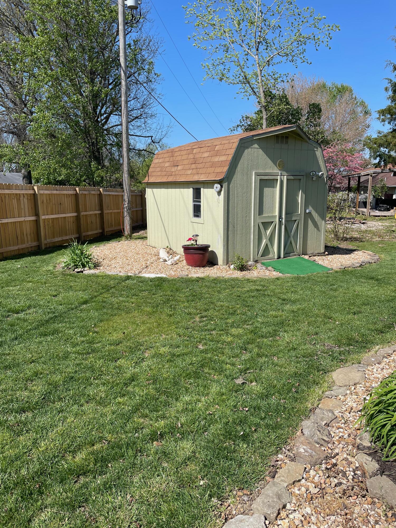Vintage Terr - Residential