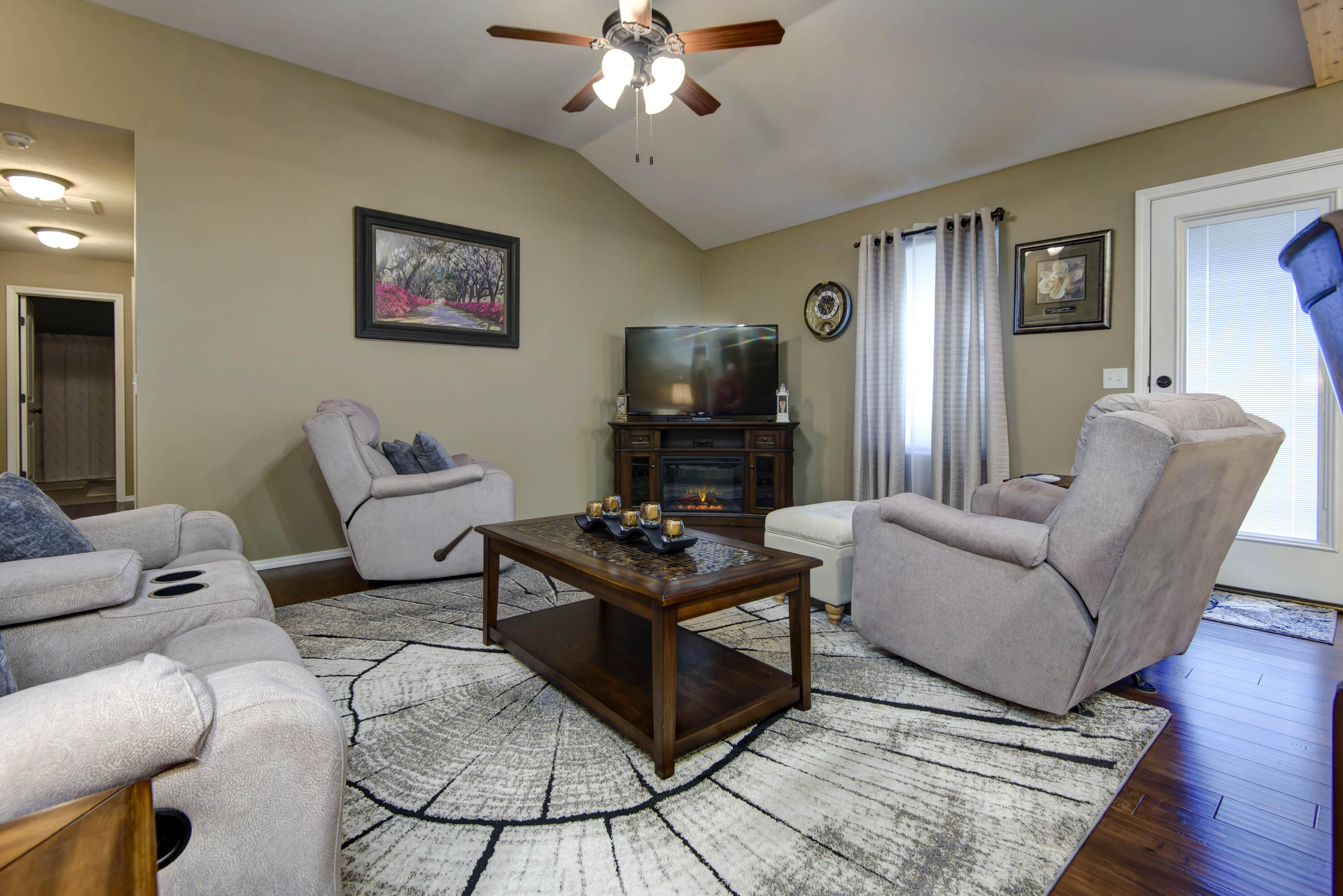 Monte Cristo - Residential