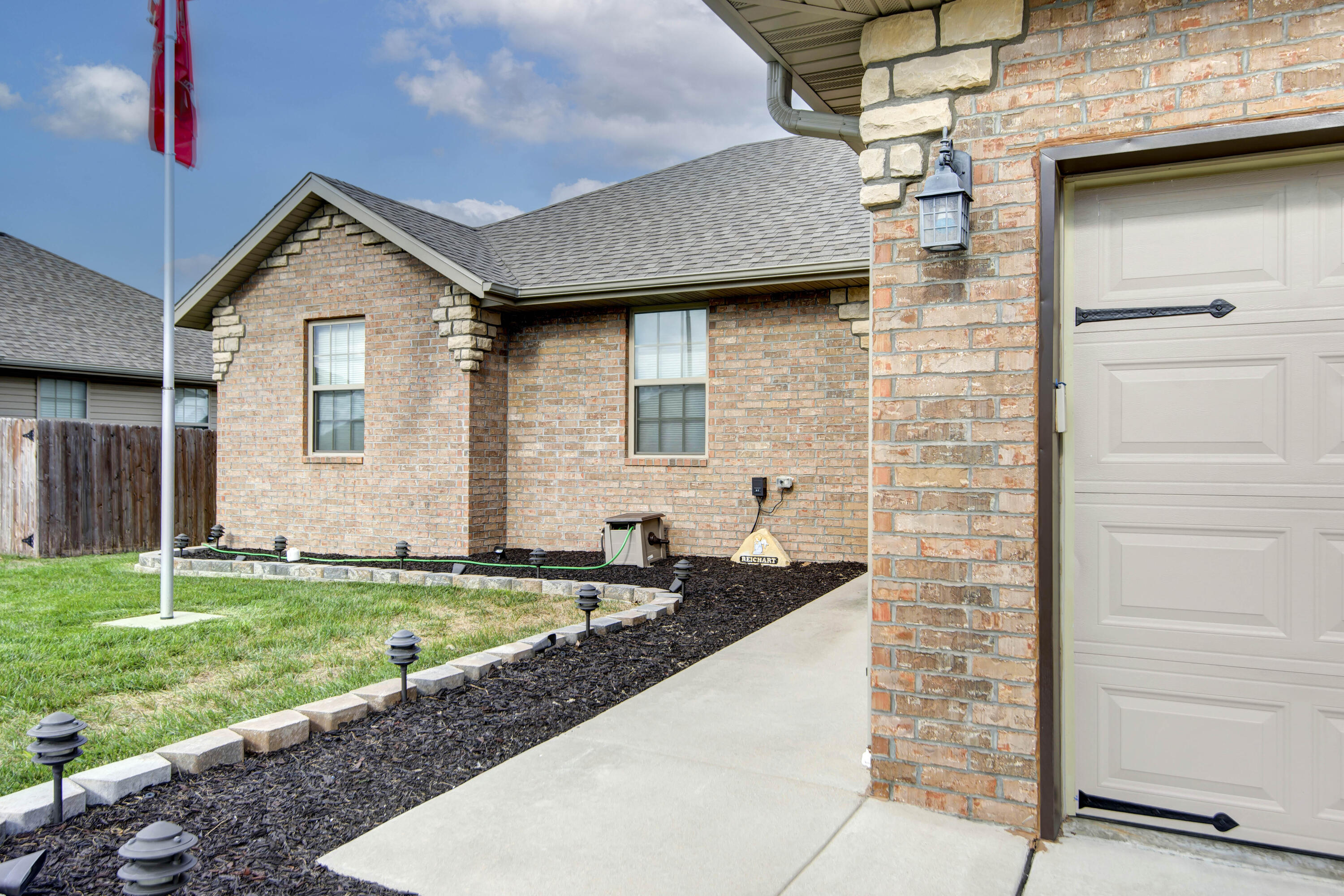 Monte Cristo - Residential