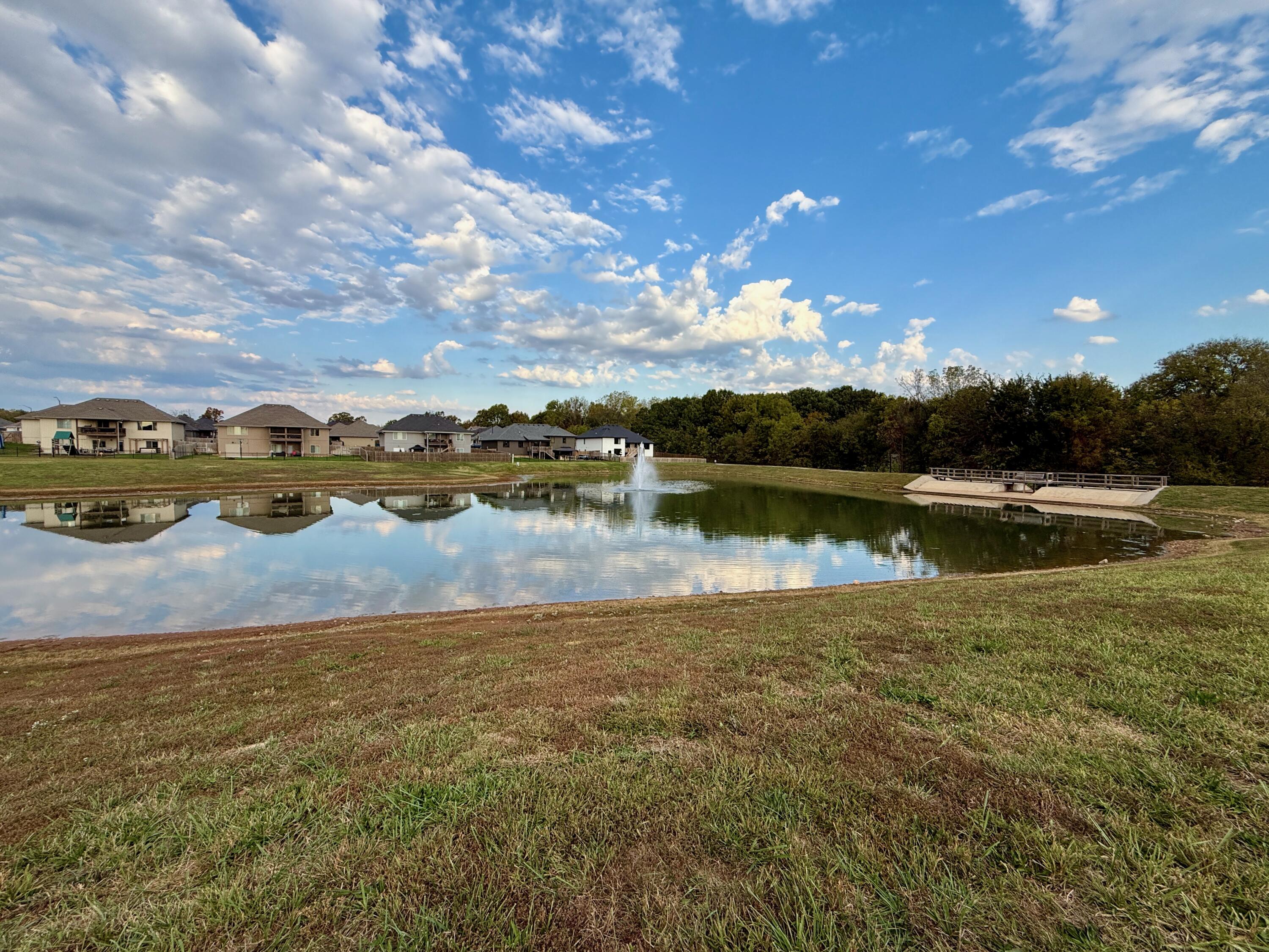 Phase 4 The Lakes at Shuyler Ridge in Republic! Great Subdivision in Republic with a Swimming Pool, children's play area, tennis courts, lakes, and walking trails. Easy access to shopping and 7 restaurants. High-speed internet.