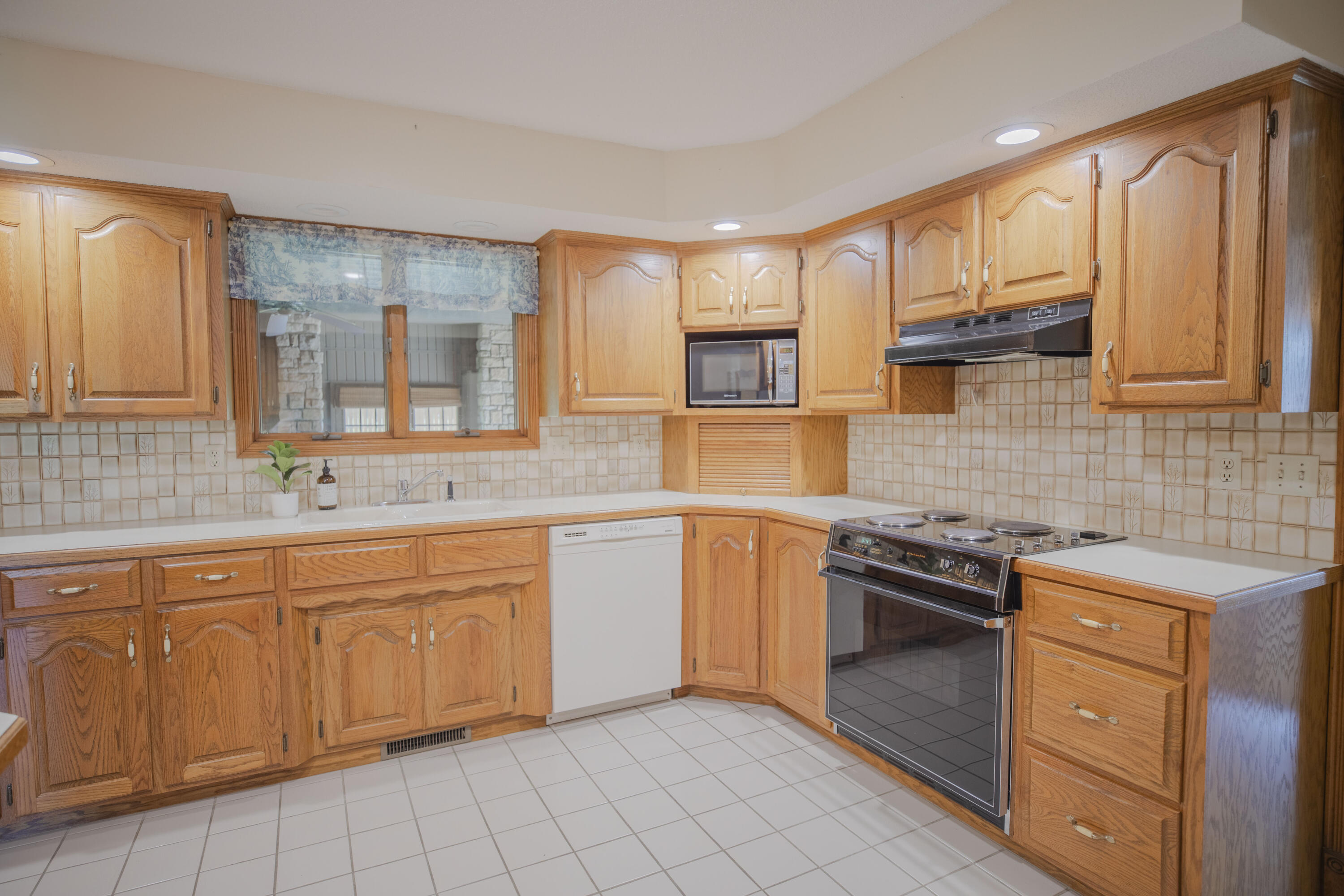 Lakewood Hills - Residential