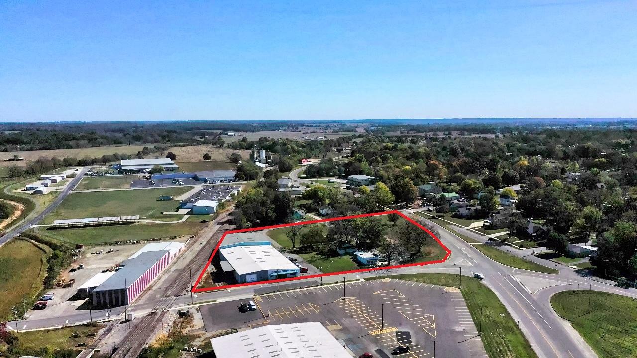 Missouri Ozarks commercial property for sale in West Plains, Missouri. (BUSINESS IS NOT FOR SALE, PROPERTY ONLY)Prefect for Industrial, Warehouse, Retail, Multi Family and More!Close to all the amenities a town of 12,000+ can offer.  Ozarks Medical Center is a top rated hospital that recently completed a $70 million expansion and offers General and Specialized medicine. Missouri State University of West Plains has a campus of approximately 2000 and has their own Women's Volleyball and Men's Basketball teams. West Plains is the shopping and entertainment hub of Howell County (with a population of 40,000+) and several surrounding counties! We offer a large Farmer's Market every Wednesday and Saturday morning and there are many specialized and boutique stores that offer anything from fresh meat to old-fashioned candy. There are plenty of restaurants to enjoy a relaxing meal, such as Colton's Steakhouse or Kiko's Hibachi and Sushi.  Alternatively, if entertainment is what you are after, the West Plains Civic Center plays host to concerts and activities along with local Small Stage Theatres that hosts multiple plays and musicals each year. West Plains is the 69th largest community in Missouri. It is a city of professionals, service providers, specialized sales and office personnel.  The average commute to work is 14.56 minutes, substantially less than the national average. This means traffic is less aggravating and overall noise and air-borne pollution levels are lower. Businesses do well when employees are less stressed by the everyday tasks, like the morning commute.West Plains offers large areas of Opportunity Zones, areas that are 'designed to spur economic development by providing tax benefits to investors.'  We also offer the 'Build Missouri' program that 'provide(s) financial incentive(s) to an eligible entity in manufacturing, processing, assembly, research and development, and agricultural processing or services.'