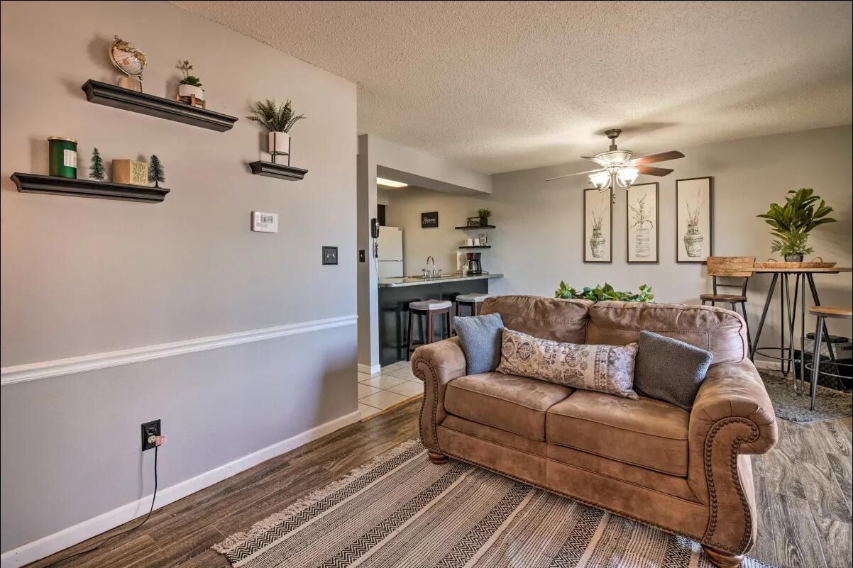 Pointe Royale Condos - Residential