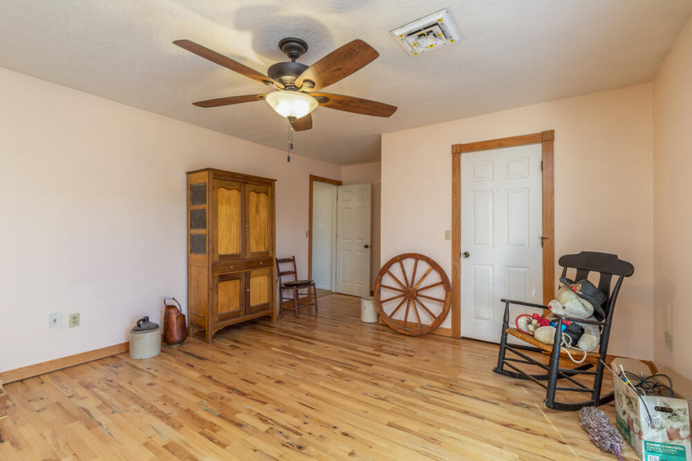 Laclede-Not in List - Farm