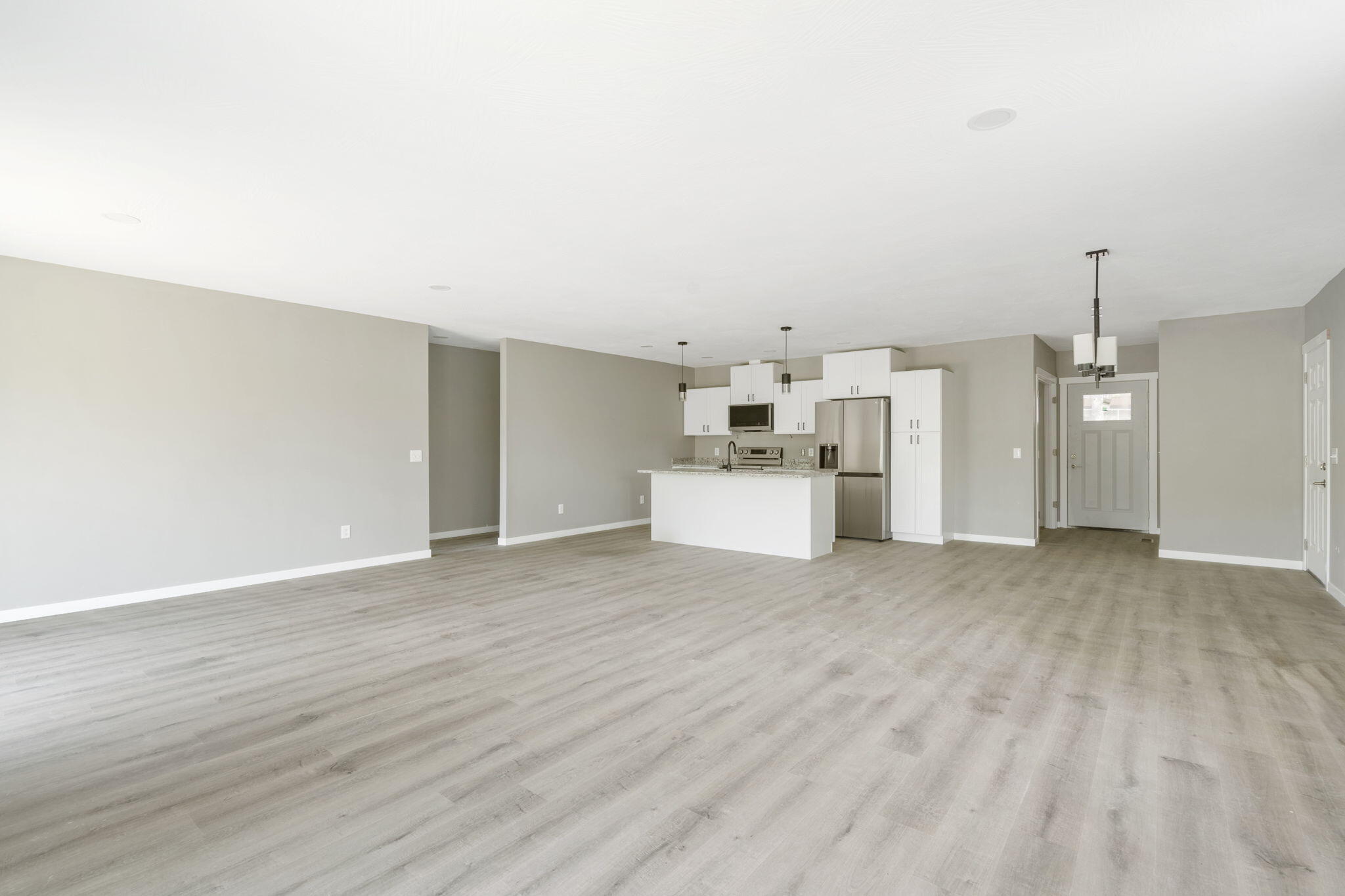 Oak Creek Parkway - Residential