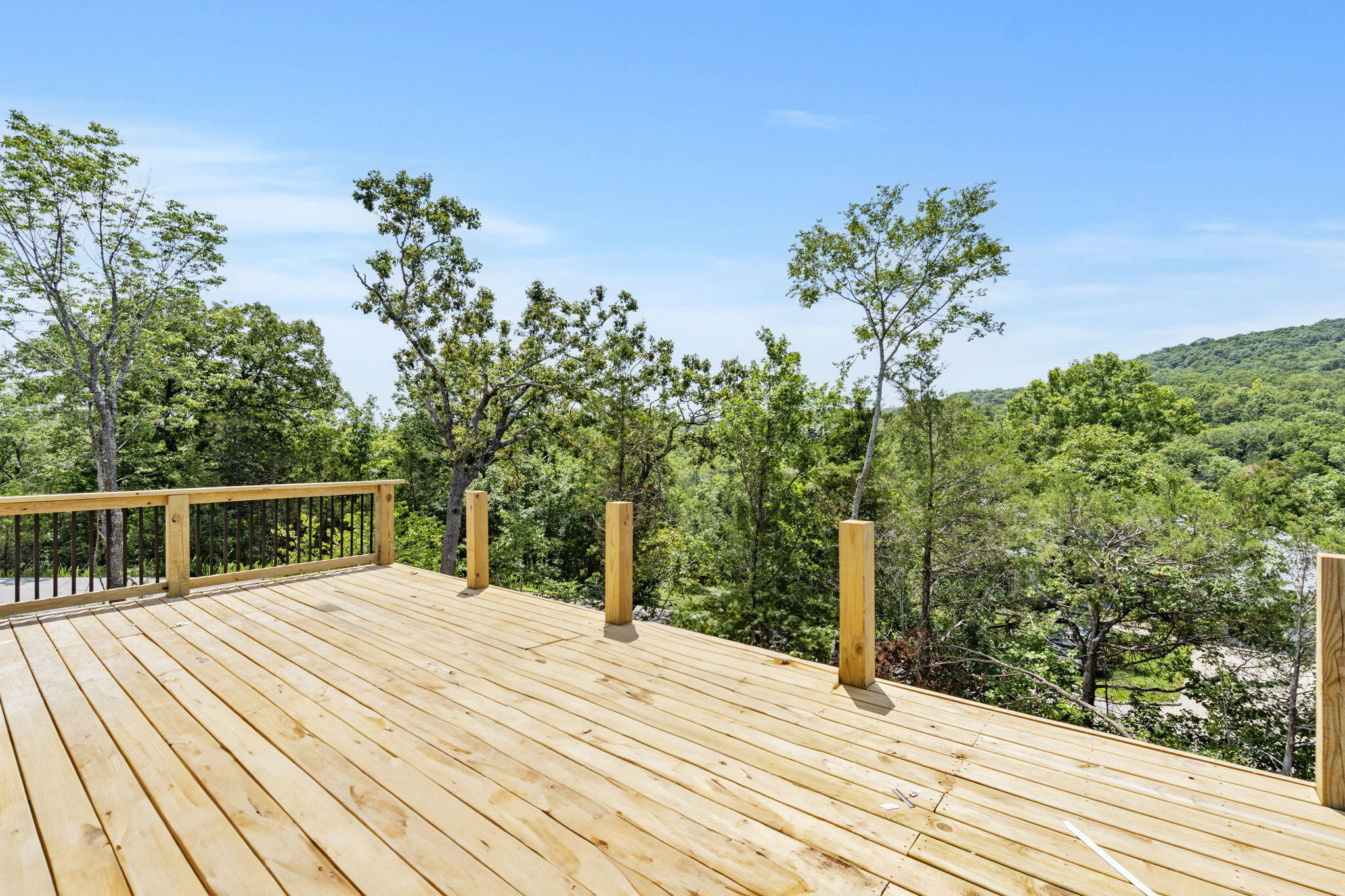 Oak Creek Parkway - Residential