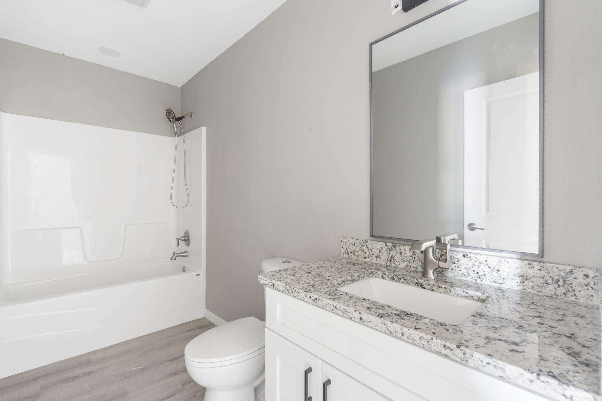 Oak Creek Parkway - Residential
