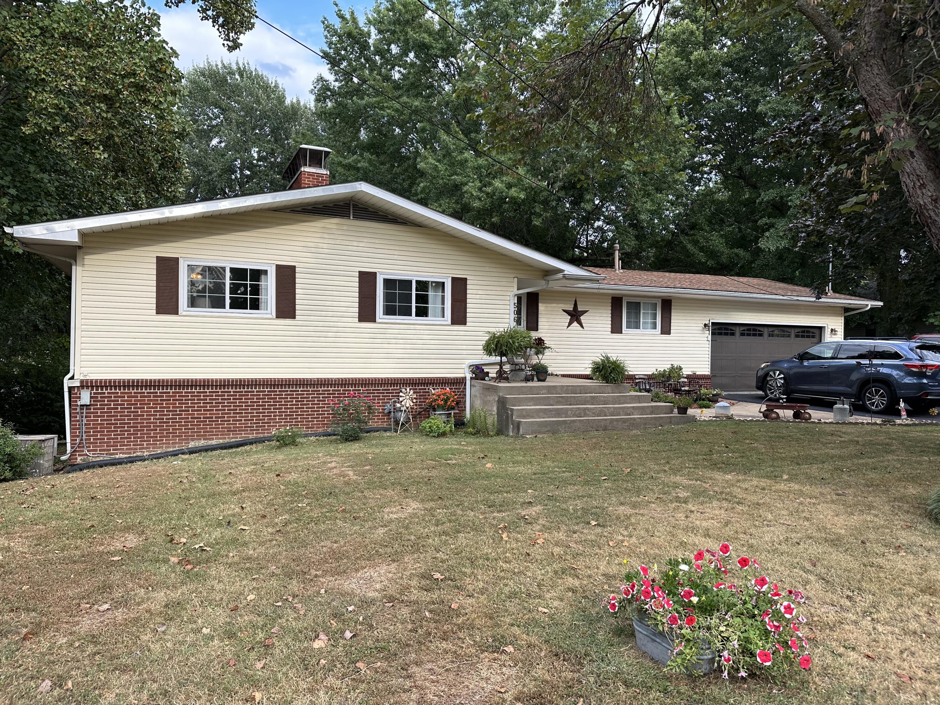 View Monett, MO 65708 house