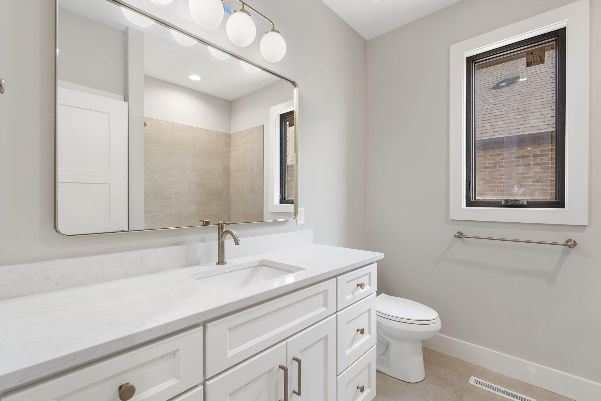The Lakes Wild Horse - Residential