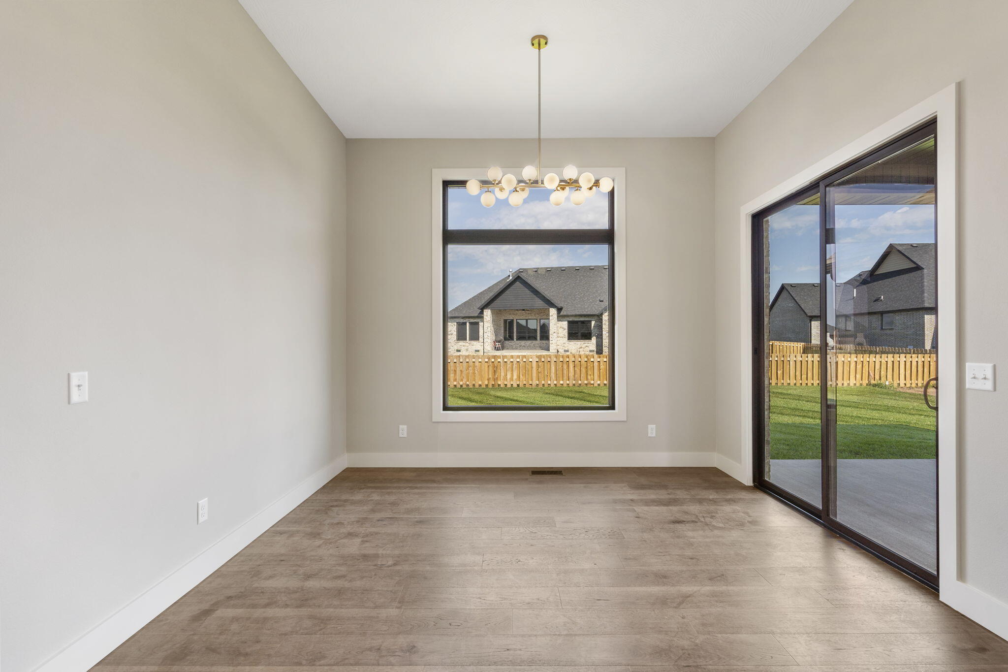 The Lakes Wild Horse - Residential