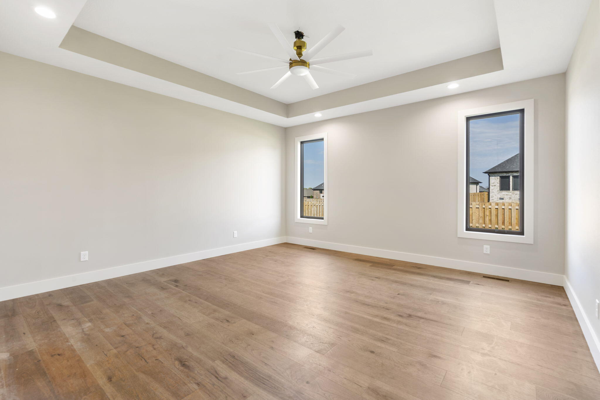The Lakes Wild Horse - Residential