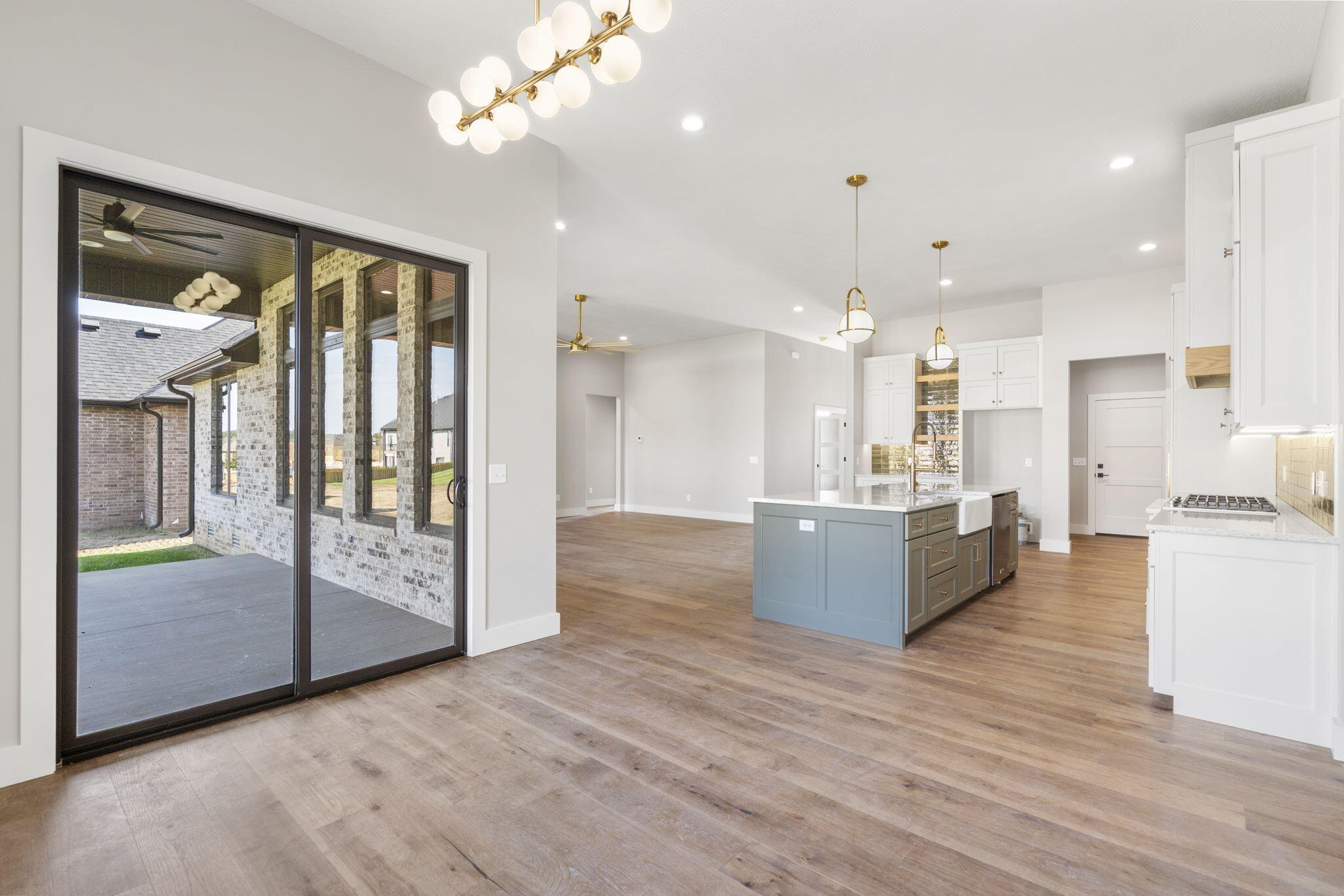 The Lakes Wild Horse - Residential