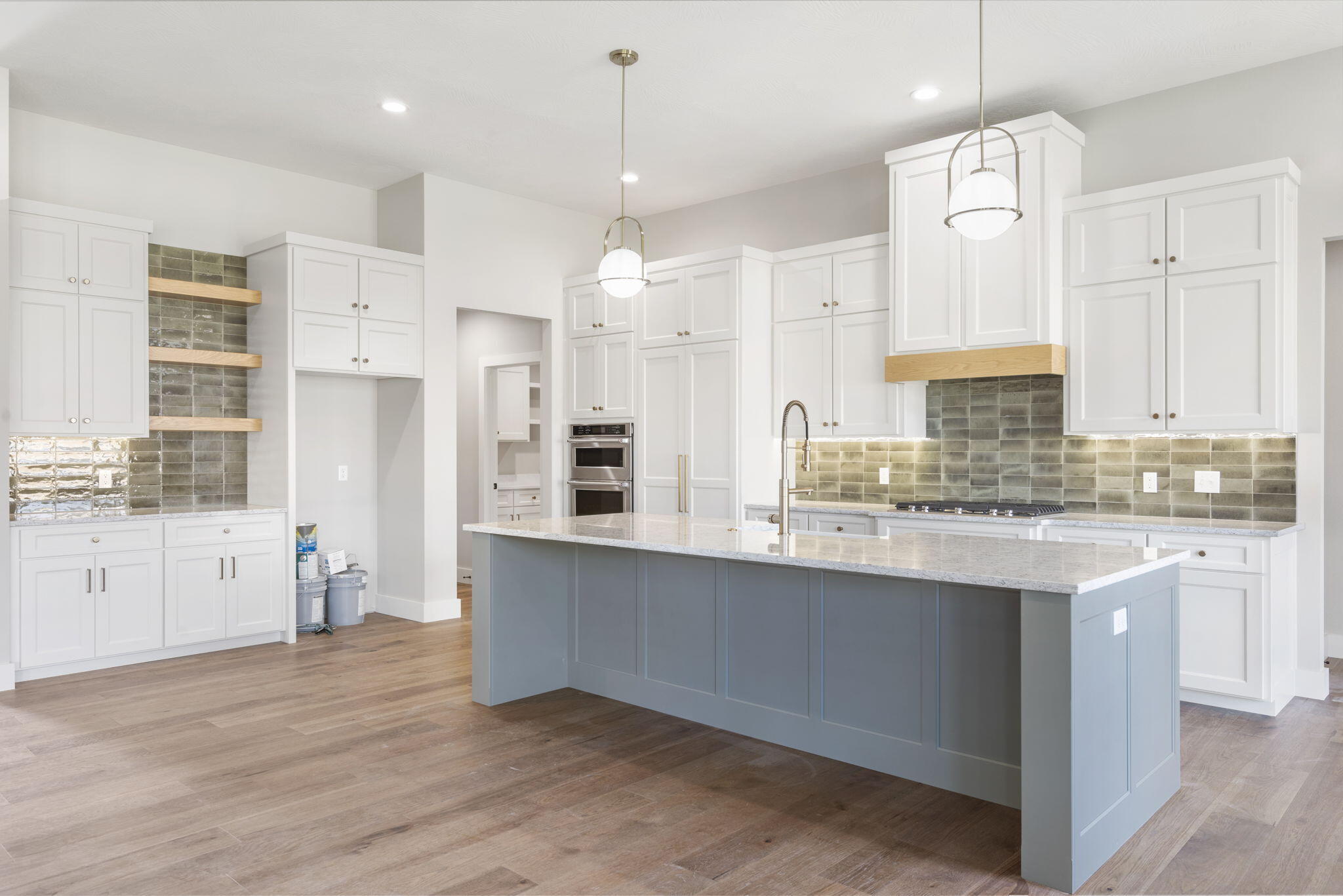 The Lakes Wild Horse - Residential