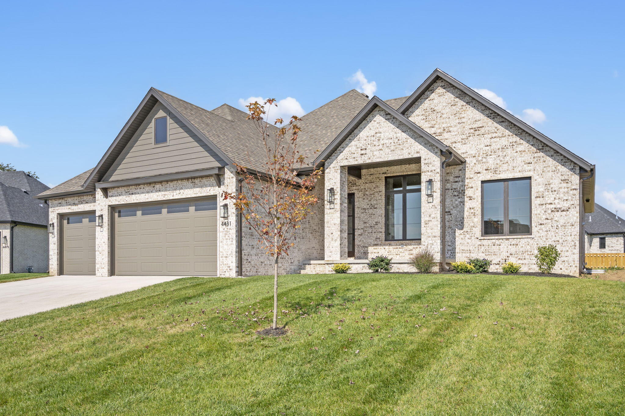 The Lakes Wild Horse - Residential
