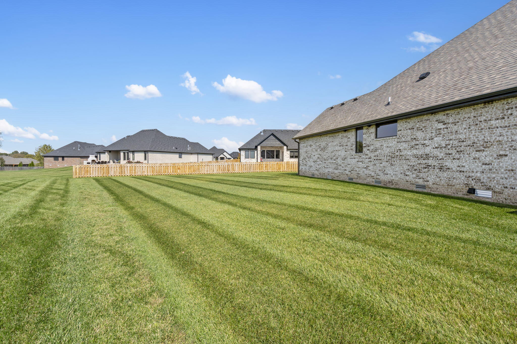 The Lakes Wild Horse - Residential