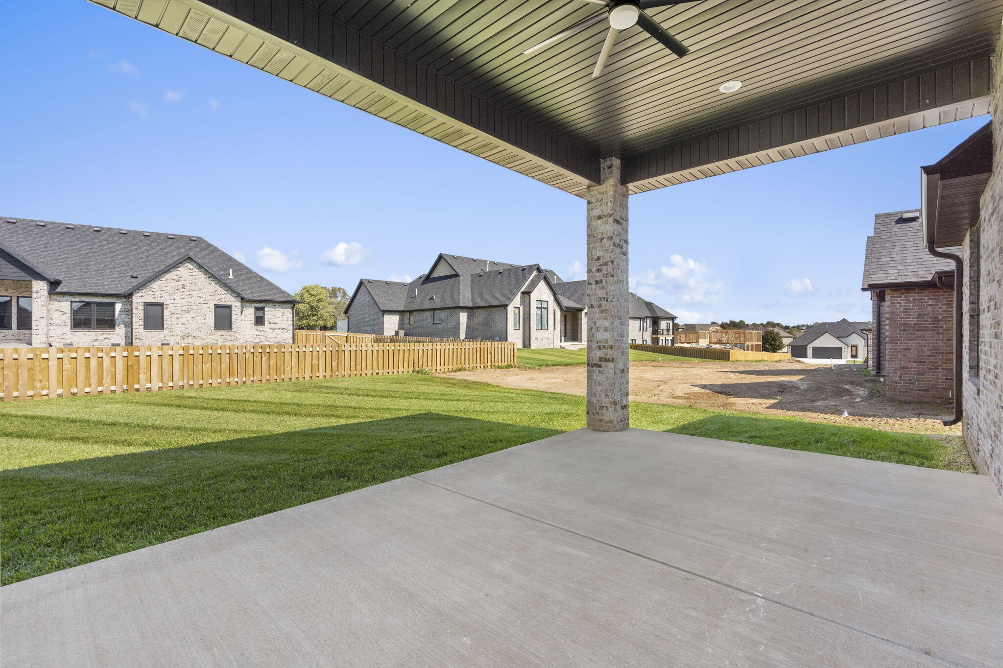 The Lakes Wild Horse - Residential