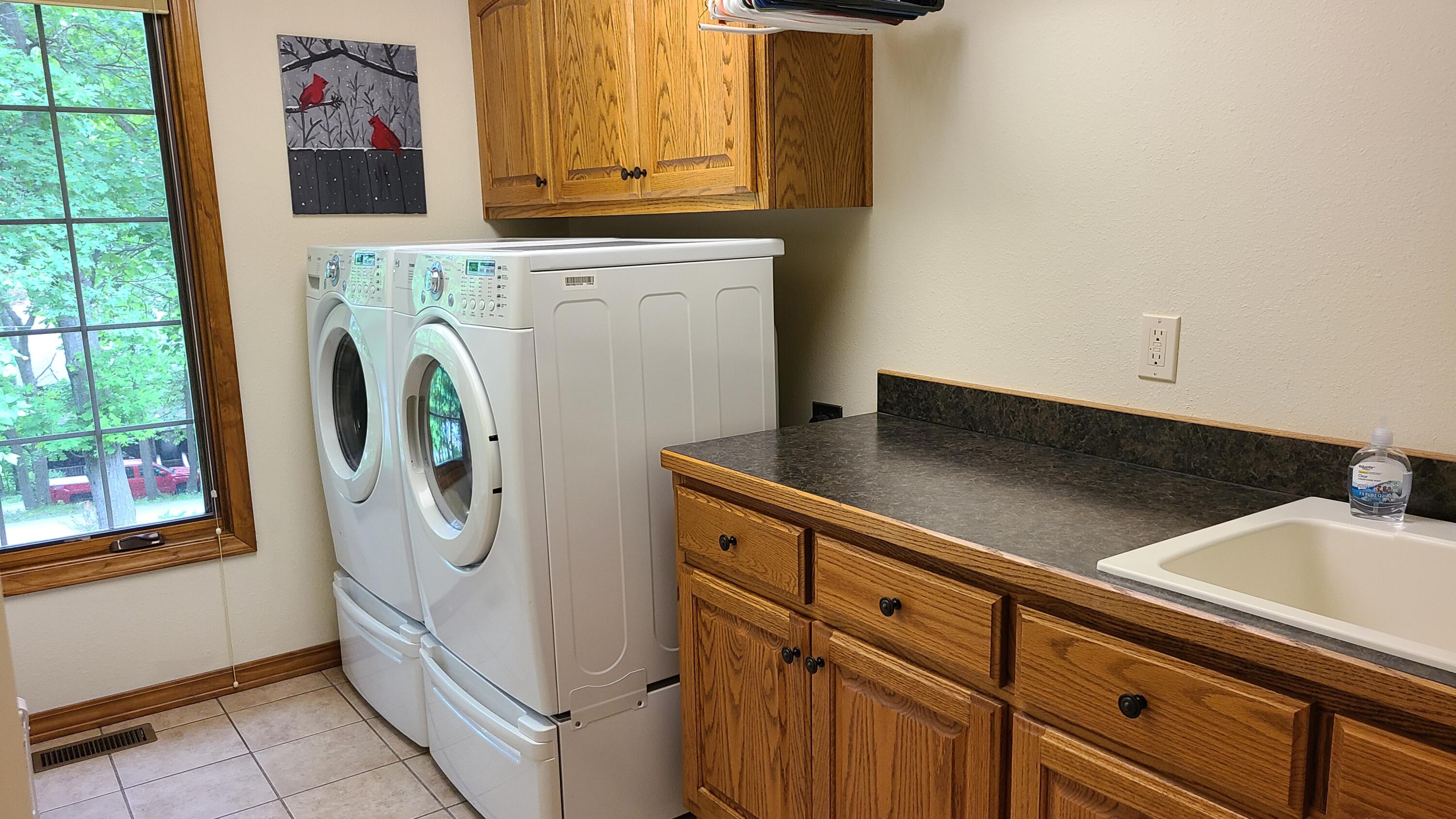 Hawkins, Leon - Residential