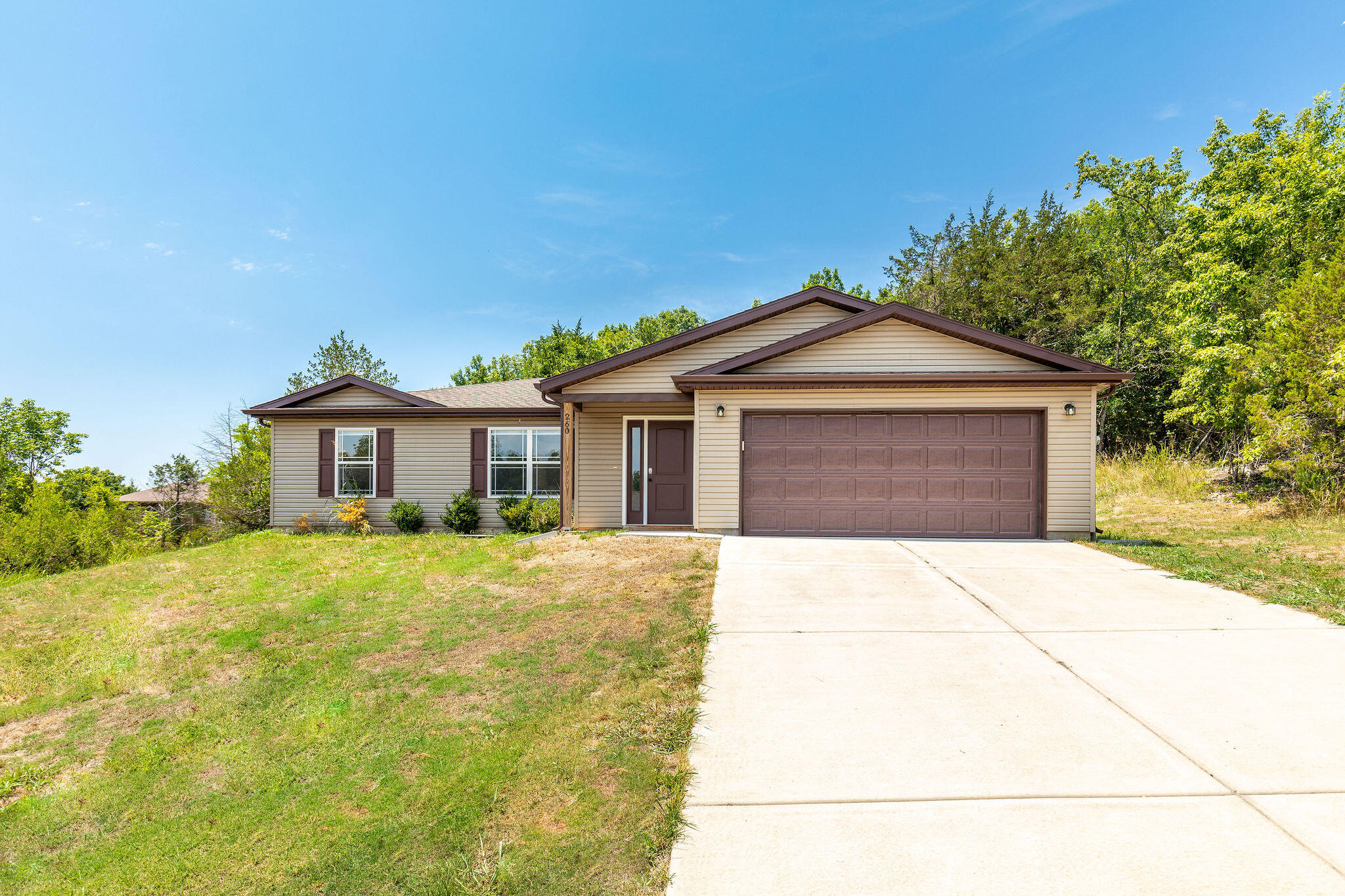 Oak Creek Parkway - Residential