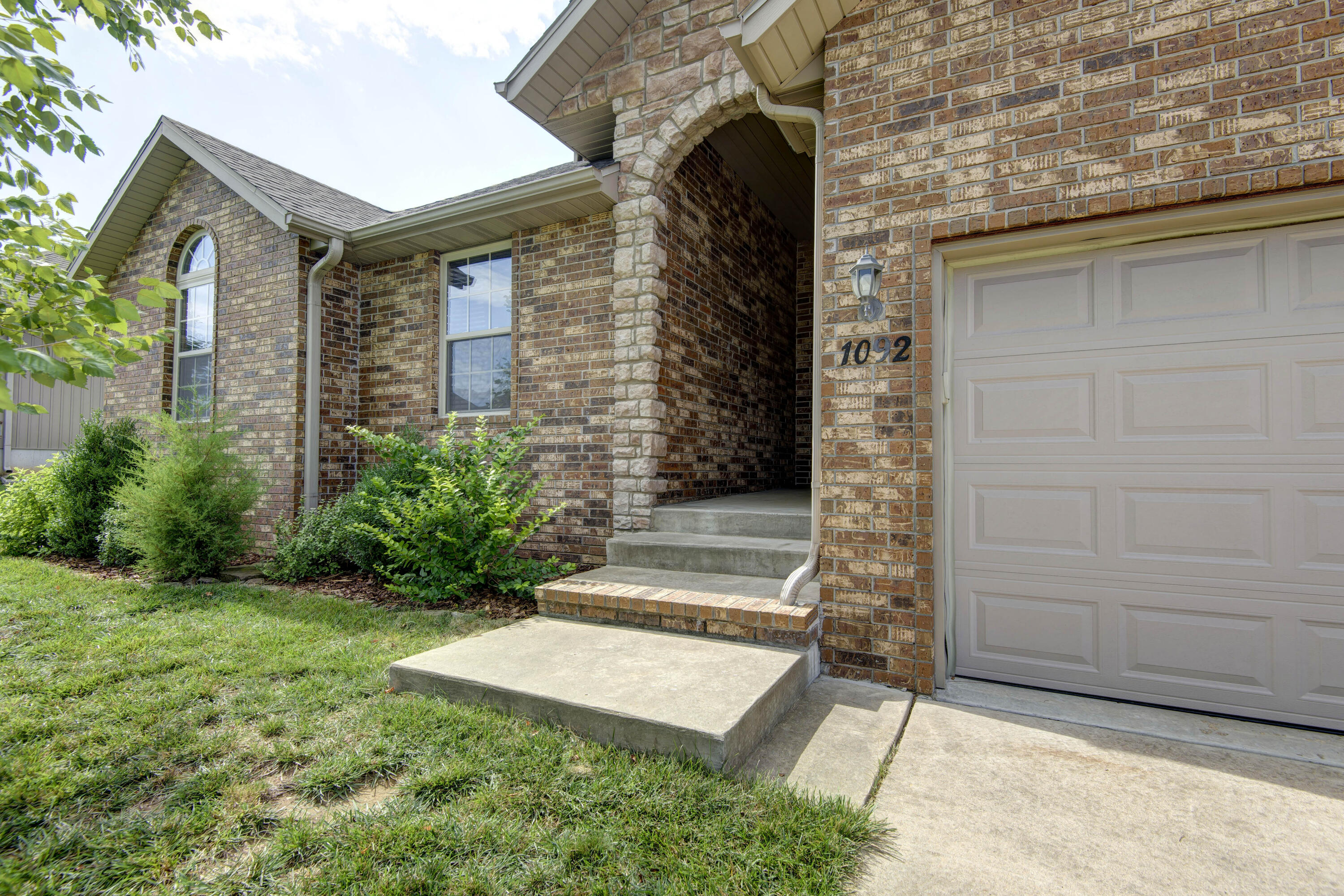 Daisy Falls - Residential