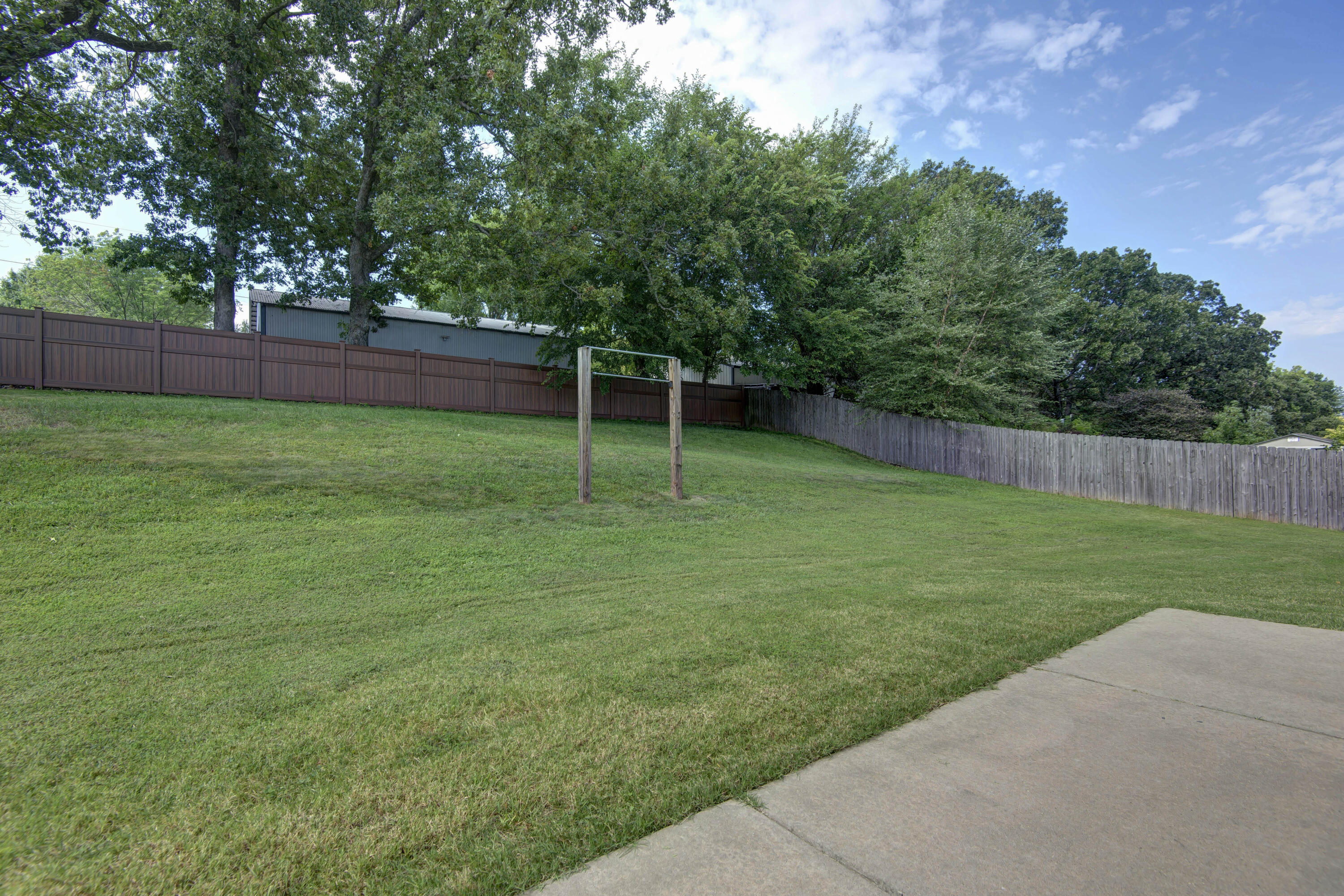 Daisy Falls - Residential