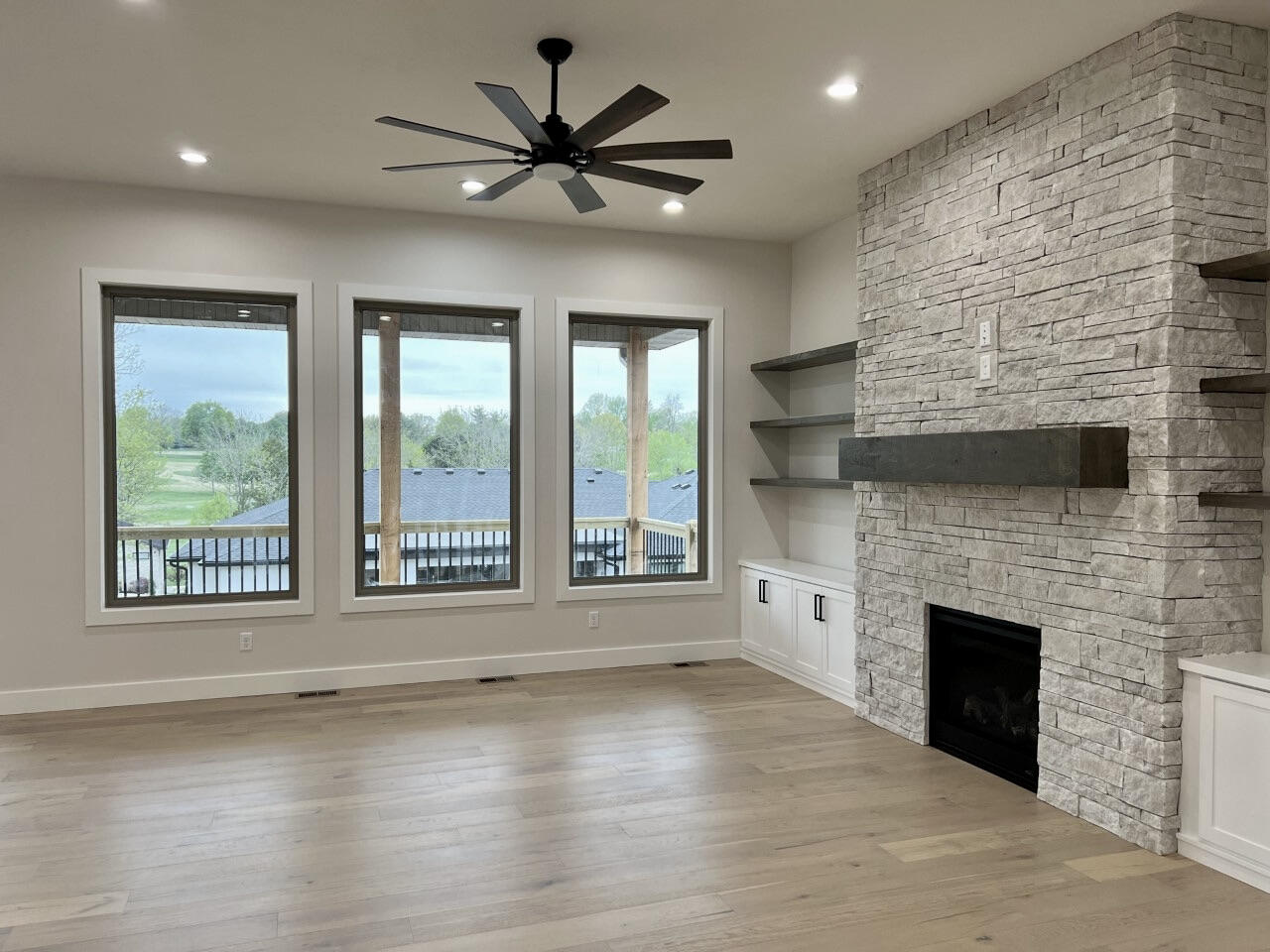 Hickory Hills - Residential