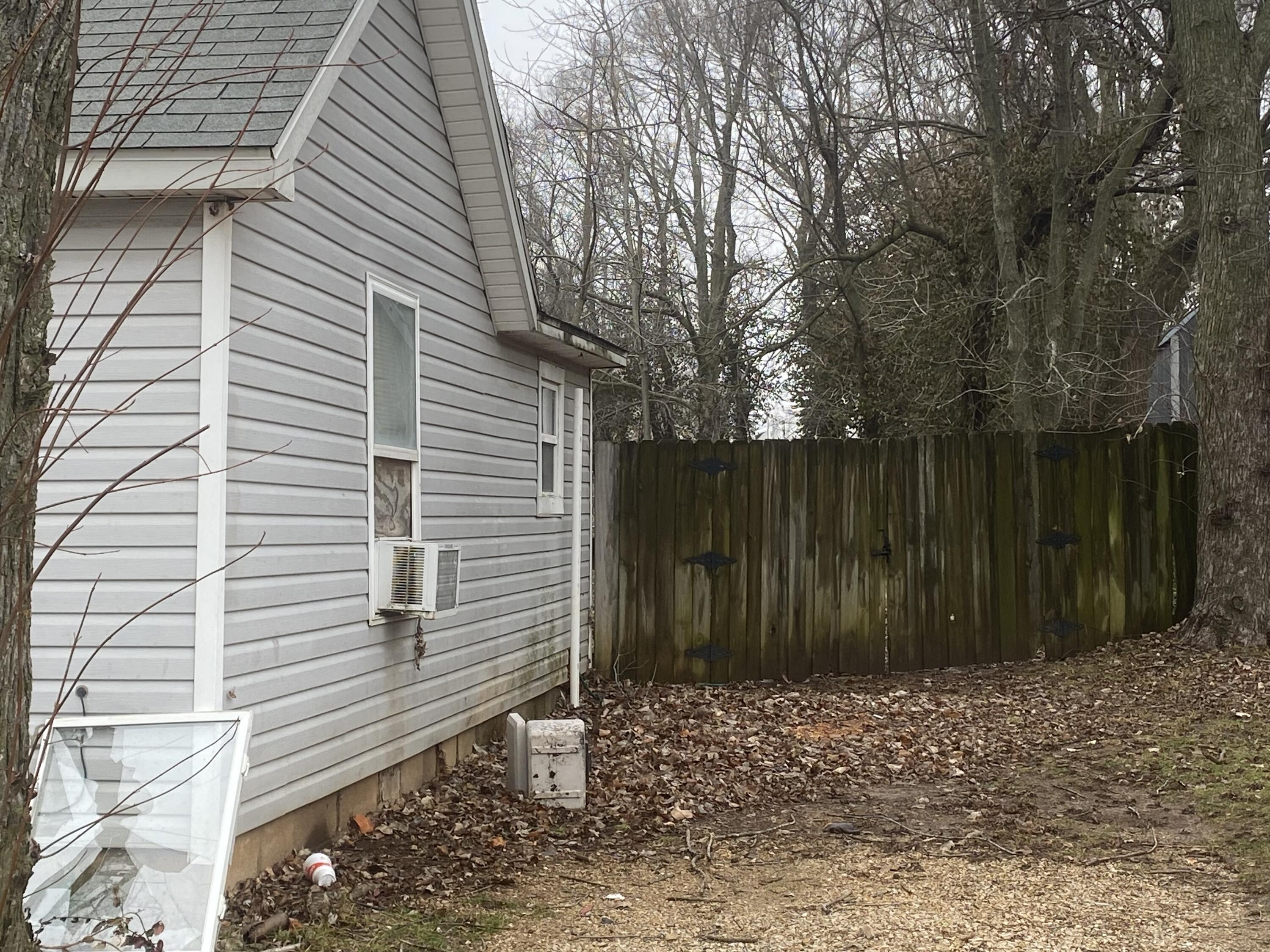 Lawrence-Not in List - Residential