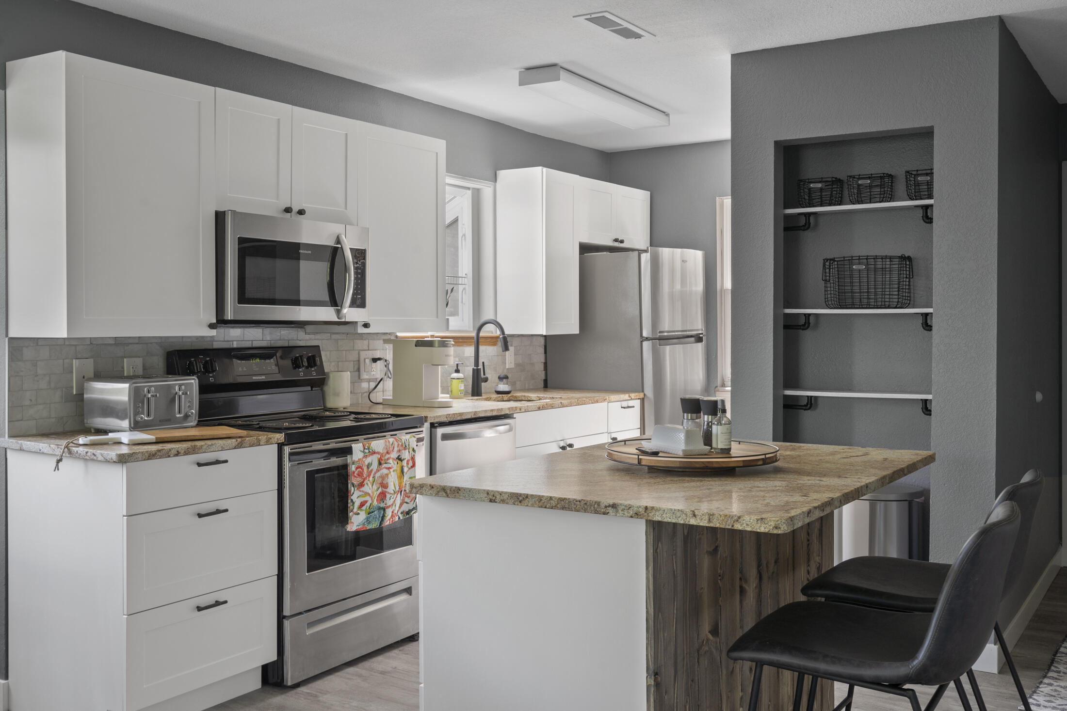 Lantern Bay Condos - Residential