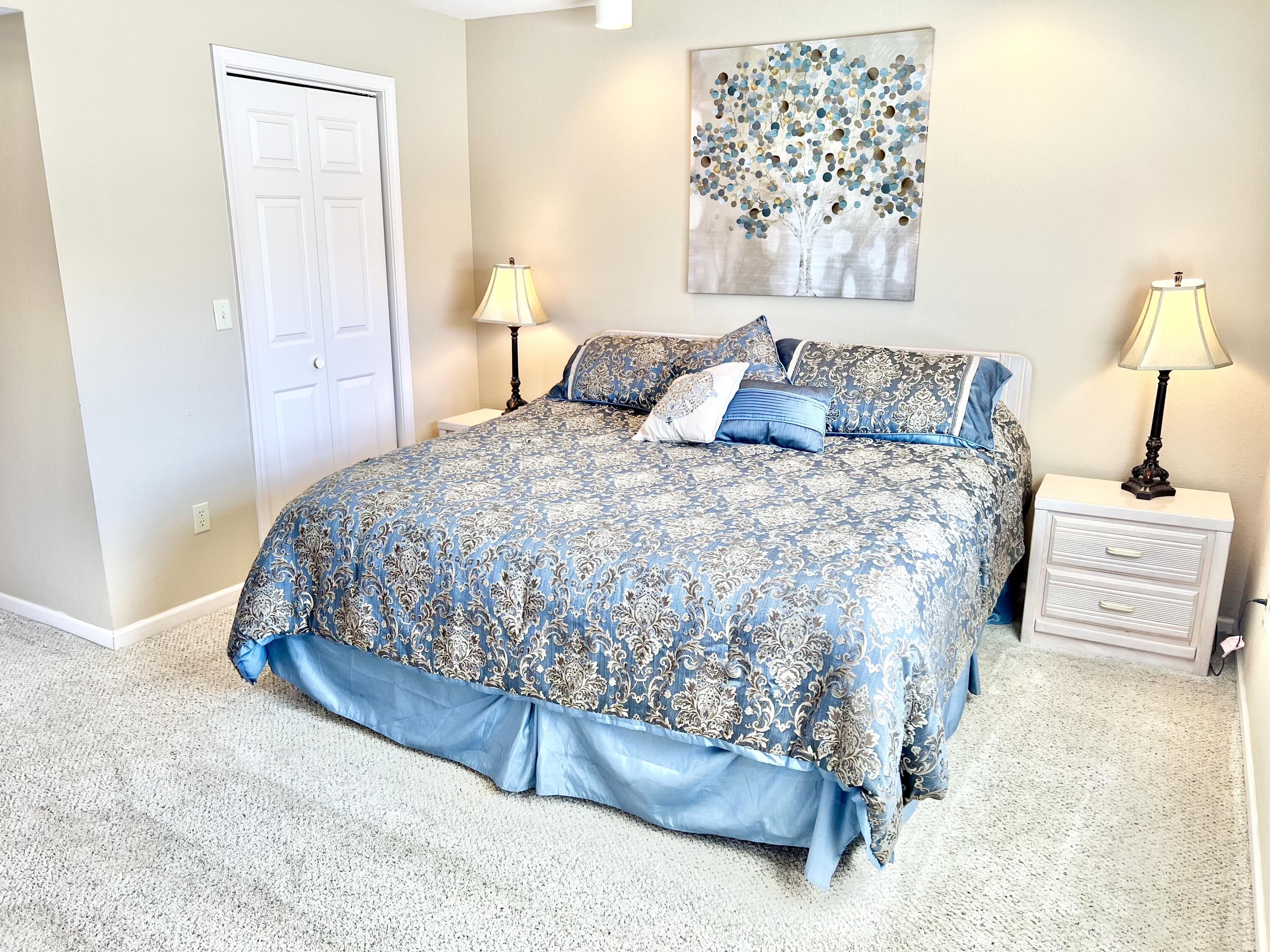 Pointe Royale Condos - Residential