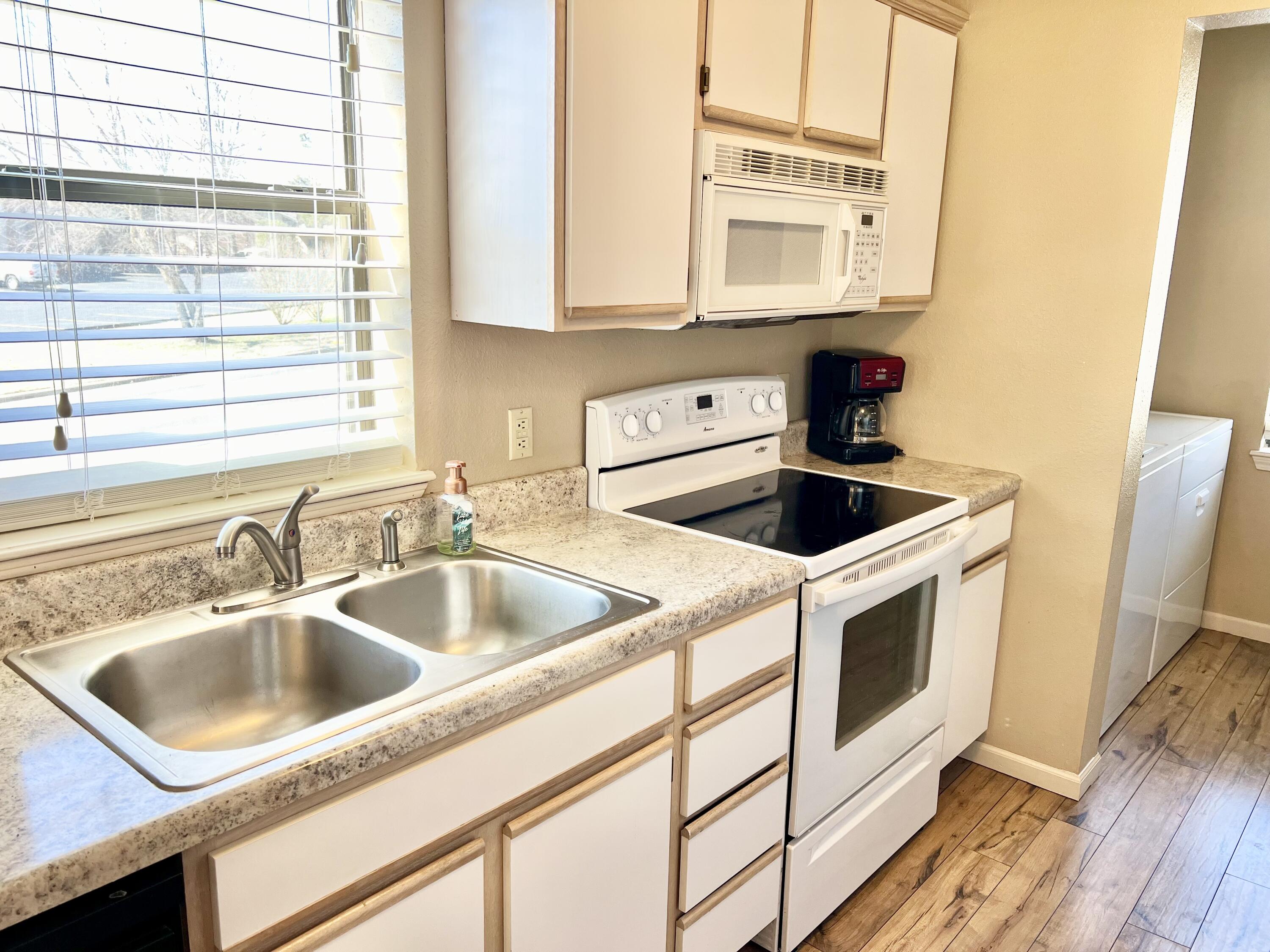 Pointe Royale Condos - Residential