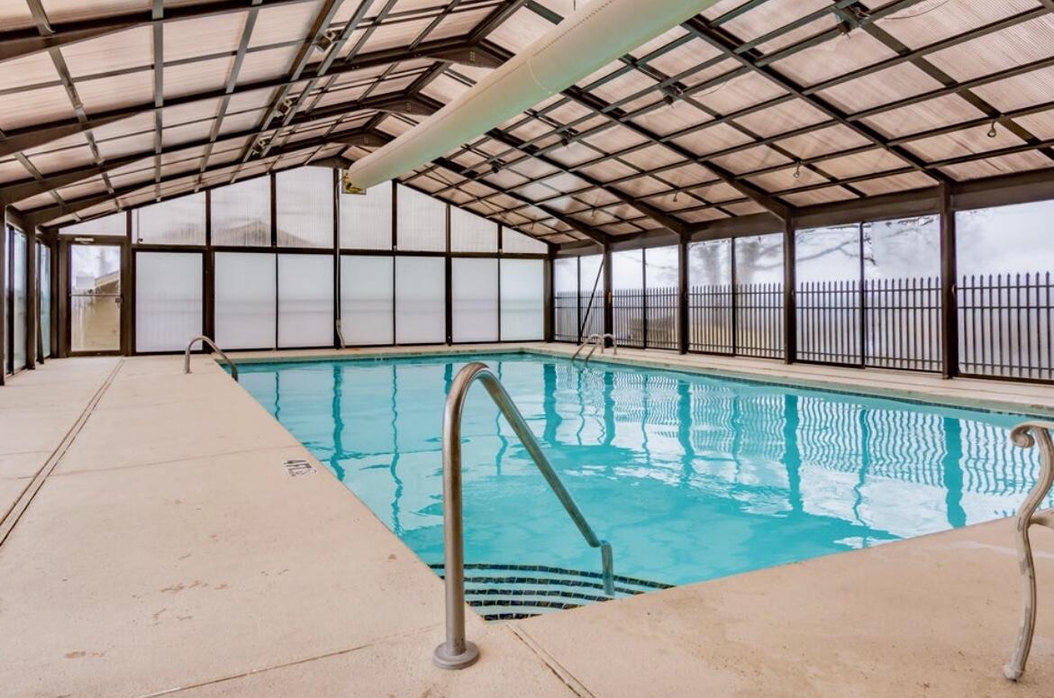 Pointe Royale Condos - Residential