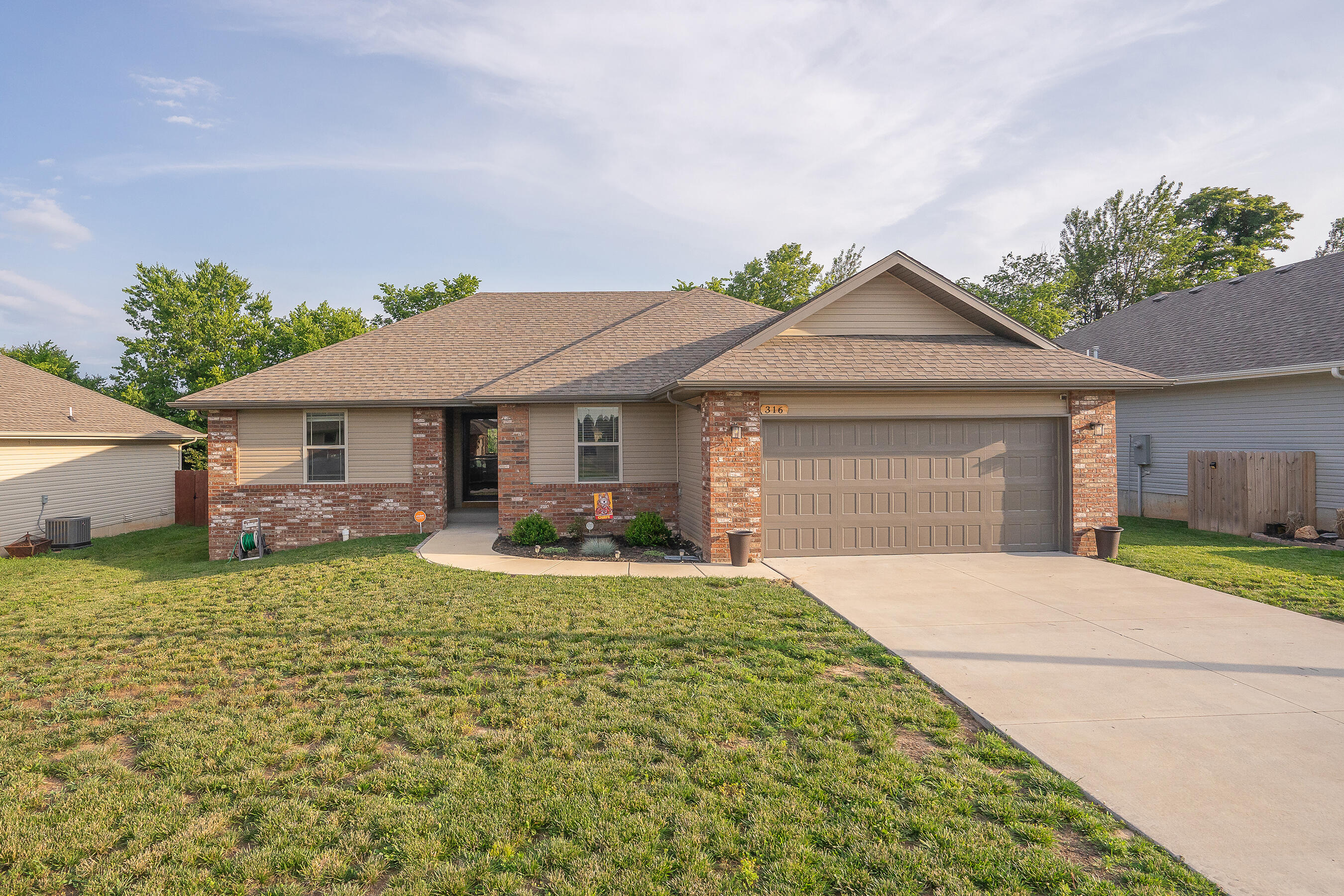 Luxury meets modern design in this 2019-built 3-bed, 2-bath home by Cornkhite Homes. With sleek finishes and an open floor plan, the living, dining, and kitchen areas seamlessly blend together. The master bedroom offers a peaceful escape with a lavish en-suite bathroom. Outside, the spacious backyard is perfect for relaxation. Energy-efficient features, a desirable location, and a full security system complete this exceptional home. Experience the pinnacle of refined living by scheduling a showing today.