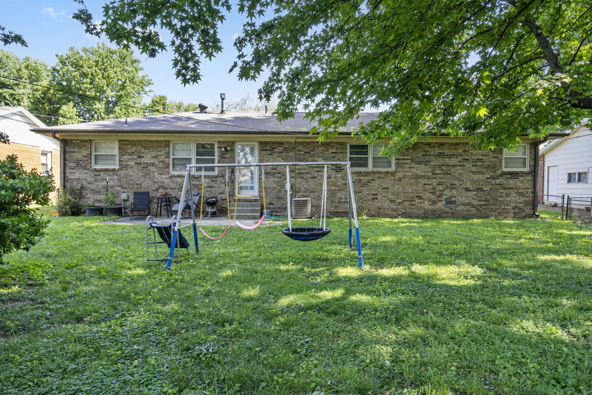 Pauline's - Residential