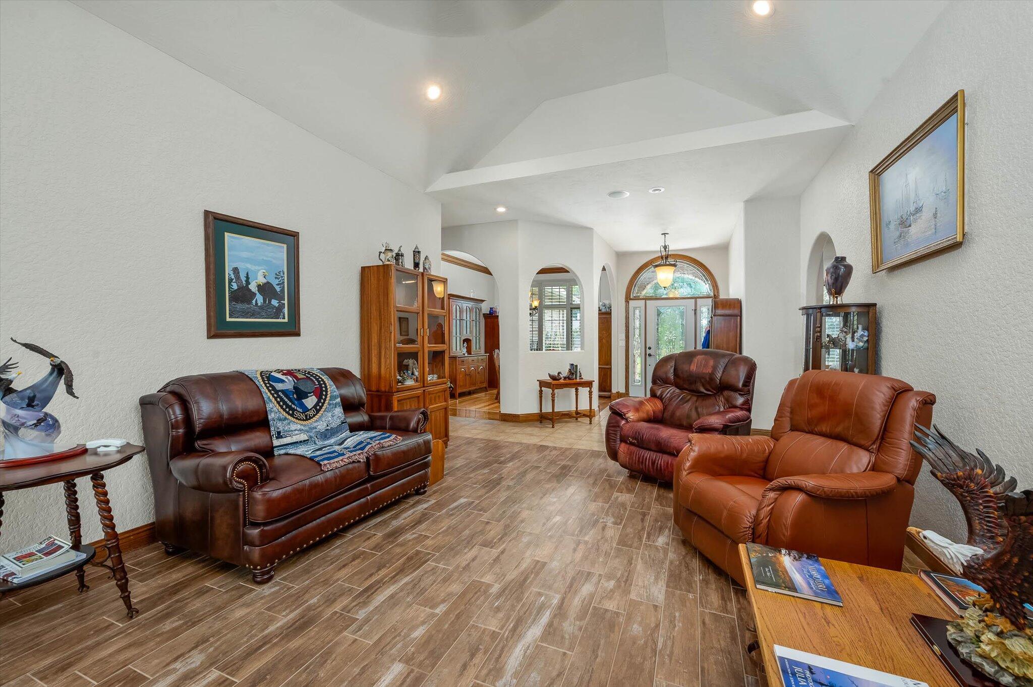 Eaglesgate - Residential