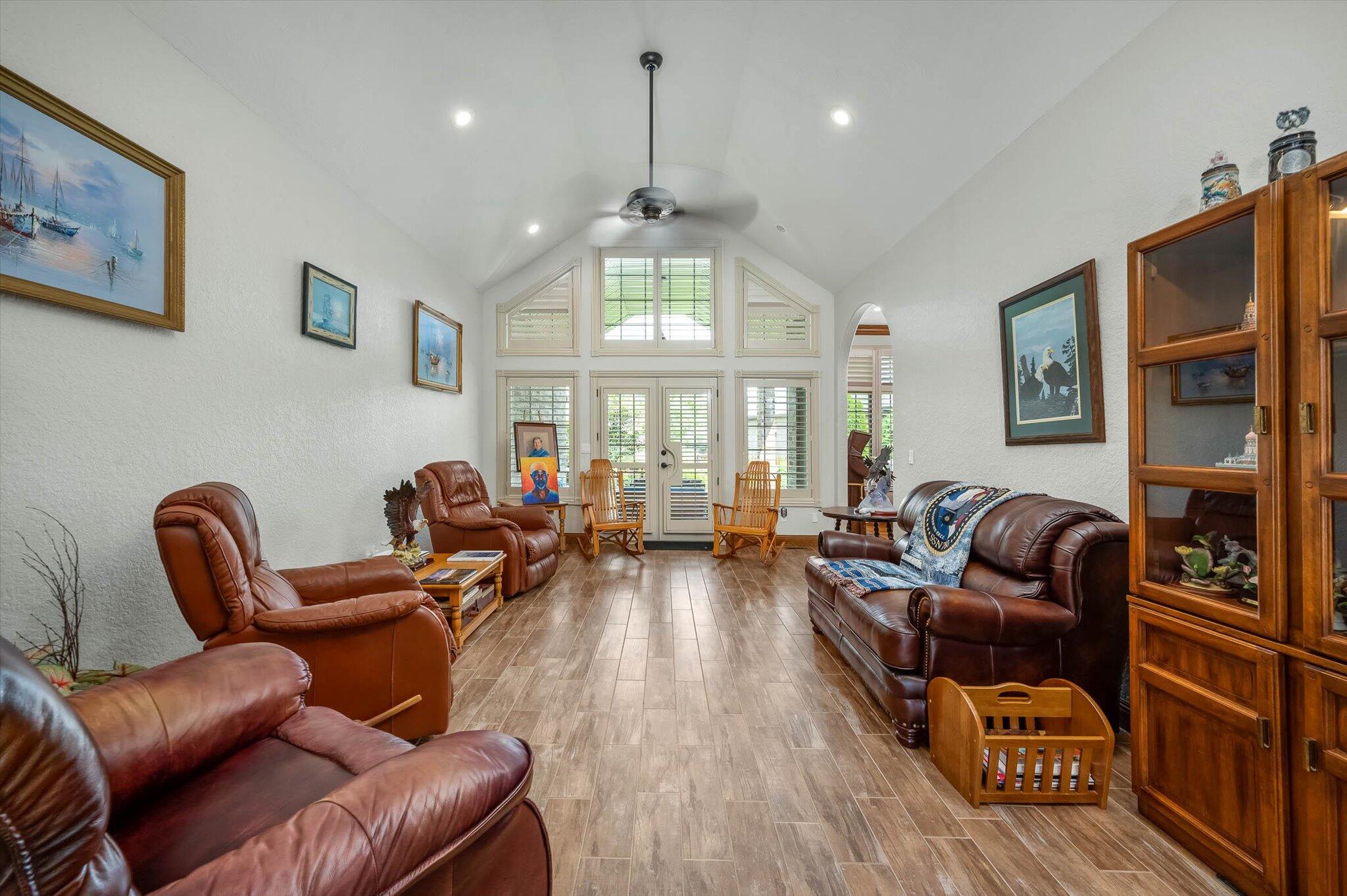 Eaglesgate - Residential