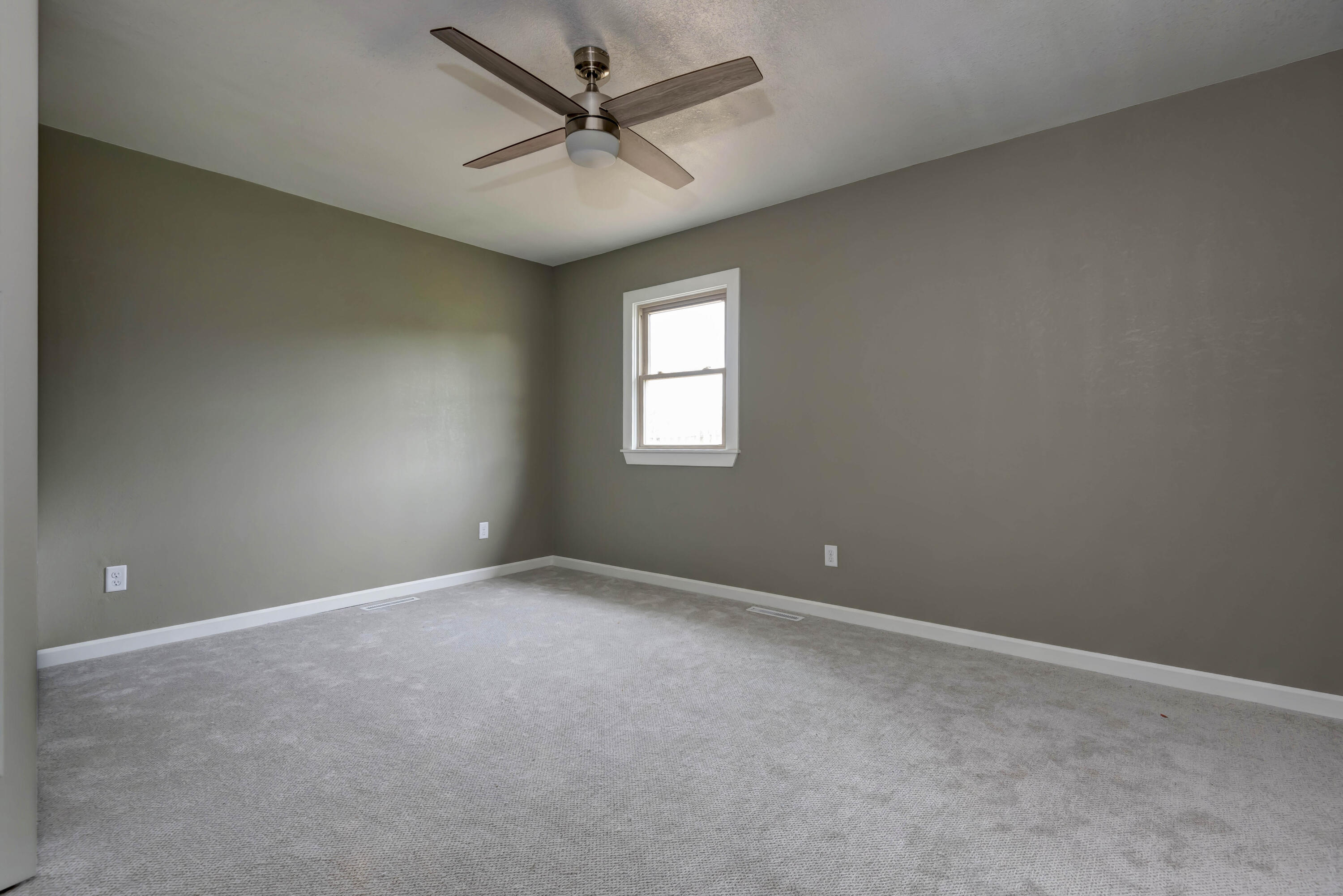 Corner-Robertson - Residential