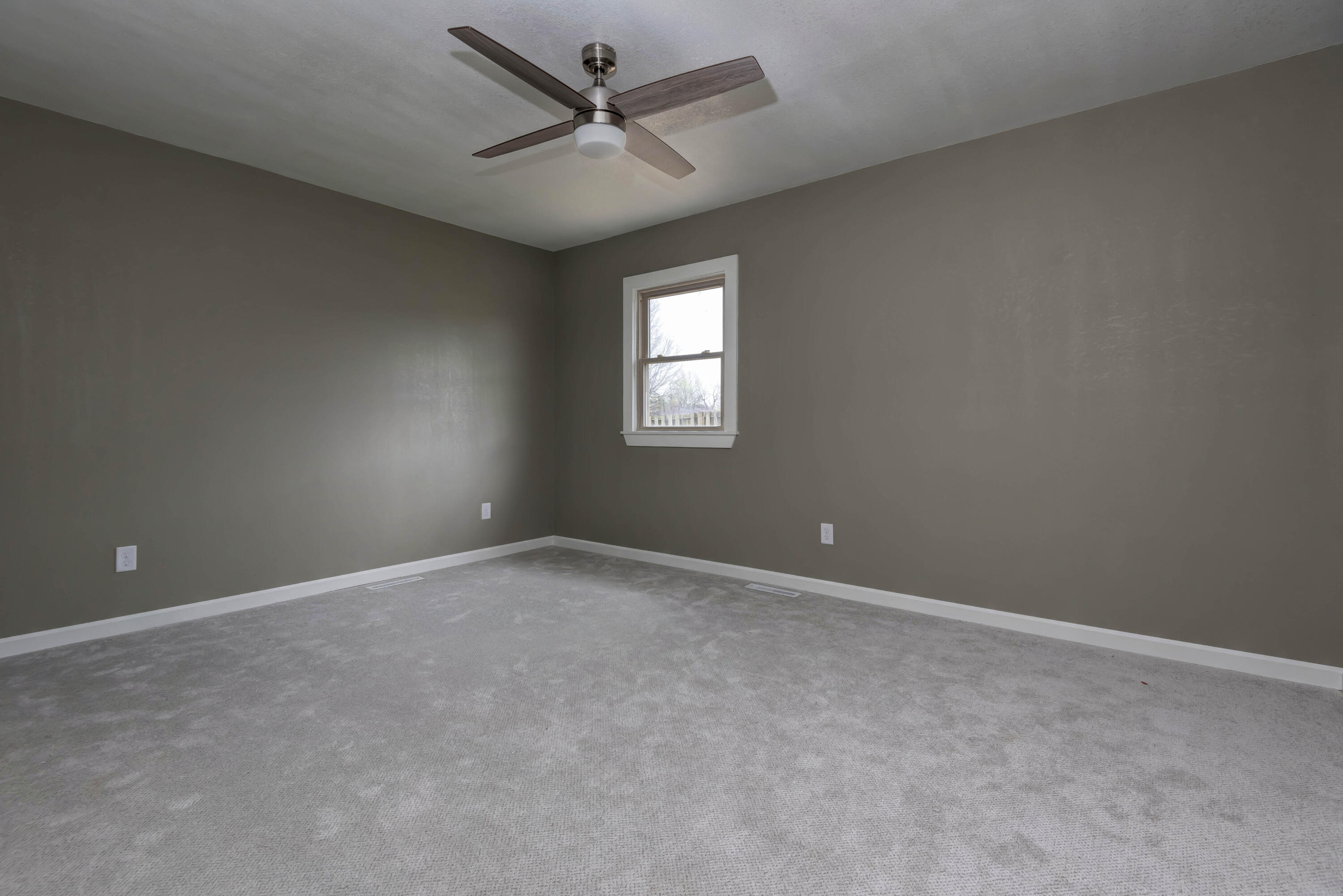 Corner-Robertson - Residential