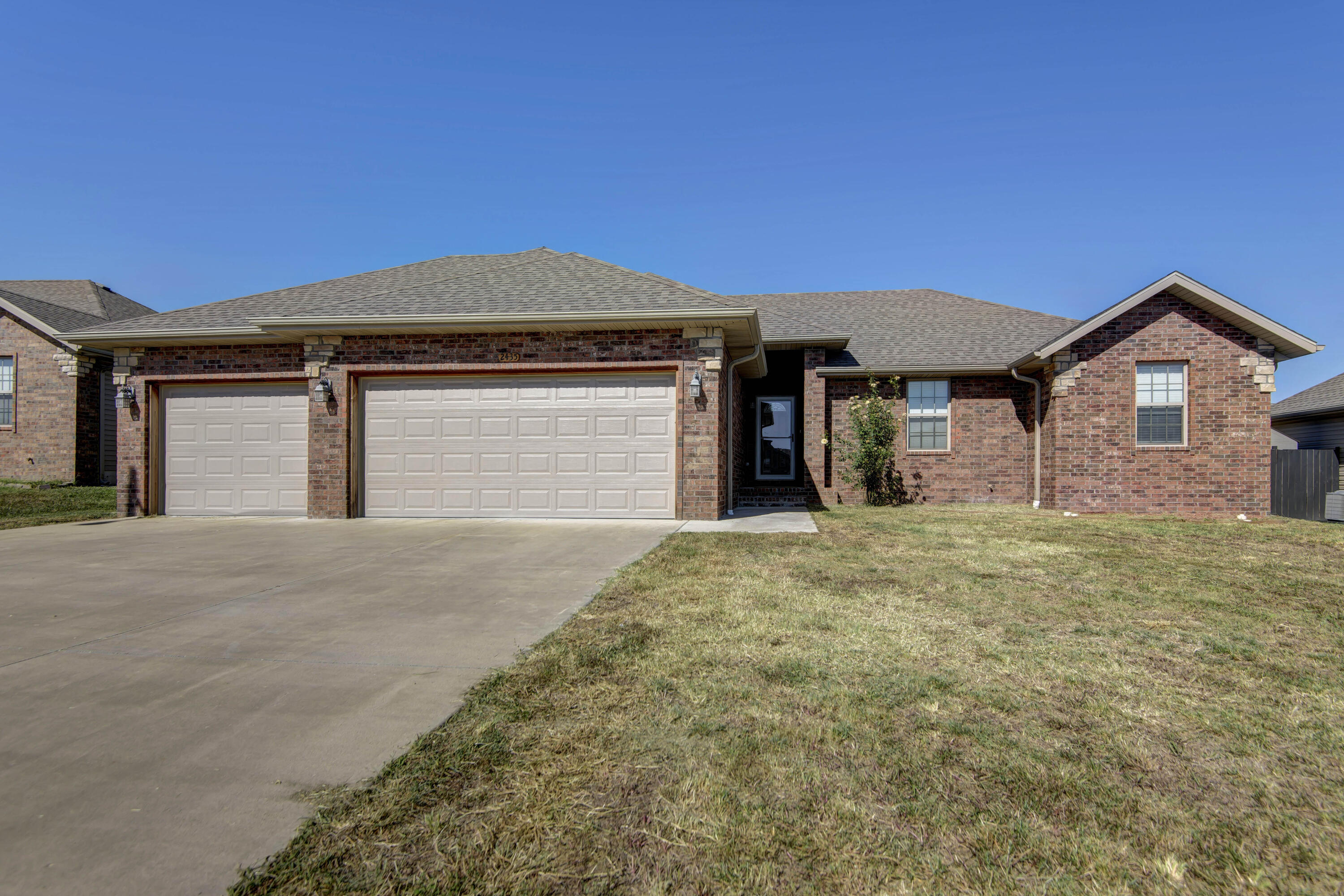 Beautiful home in Republic that is move-in ready!!! Brick and stone front with 3 beds, 2 baths, 3 car garage and privacy fenced yard. Beautiful finishes with custom cabinets, granite counter tops and engineered hardwood floors in kitchen & living room. Spacious master bath with his & her closets and his & hers vanities. Great location! Don't miss it!