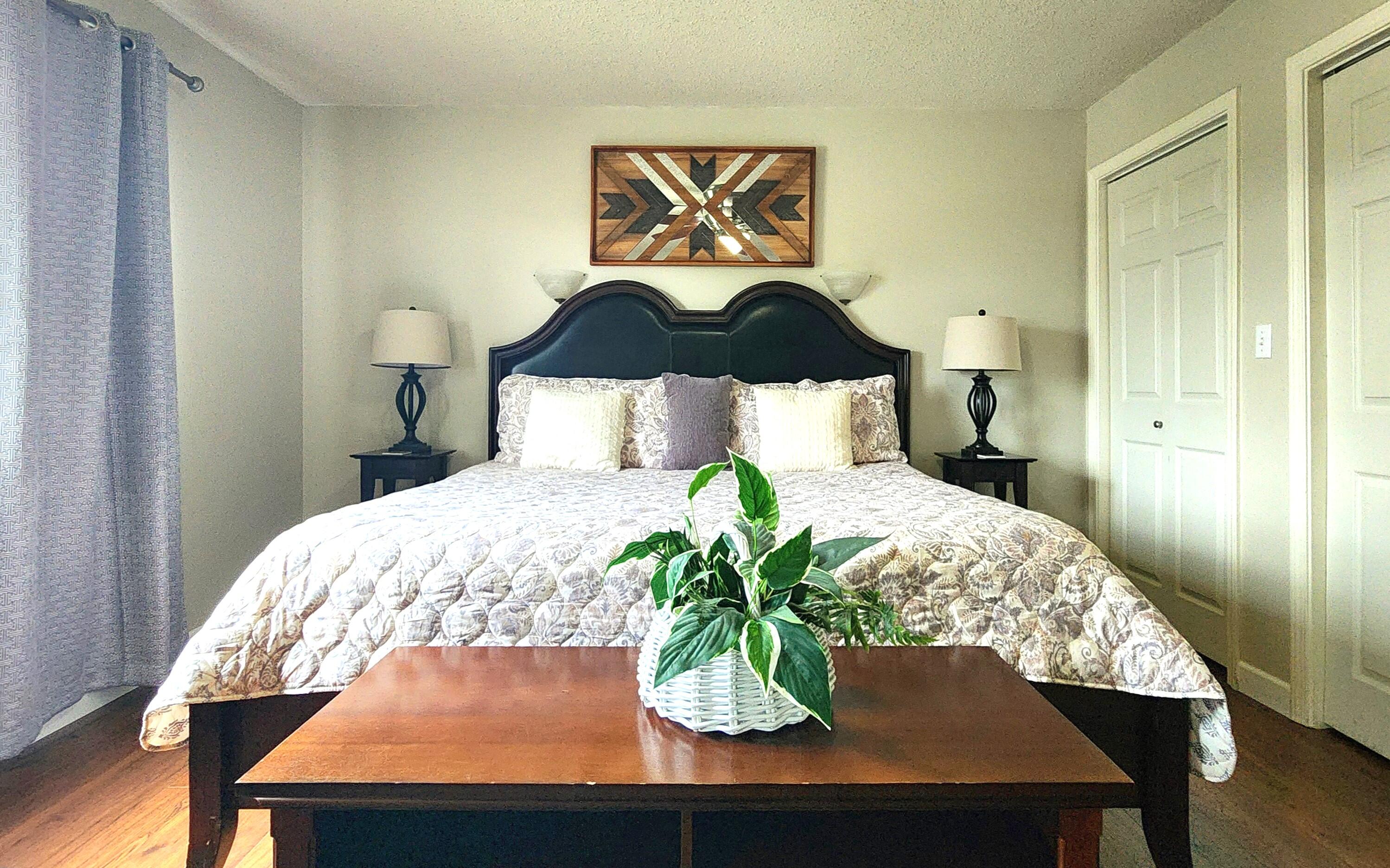 Pointe Royale Condos - Residential
