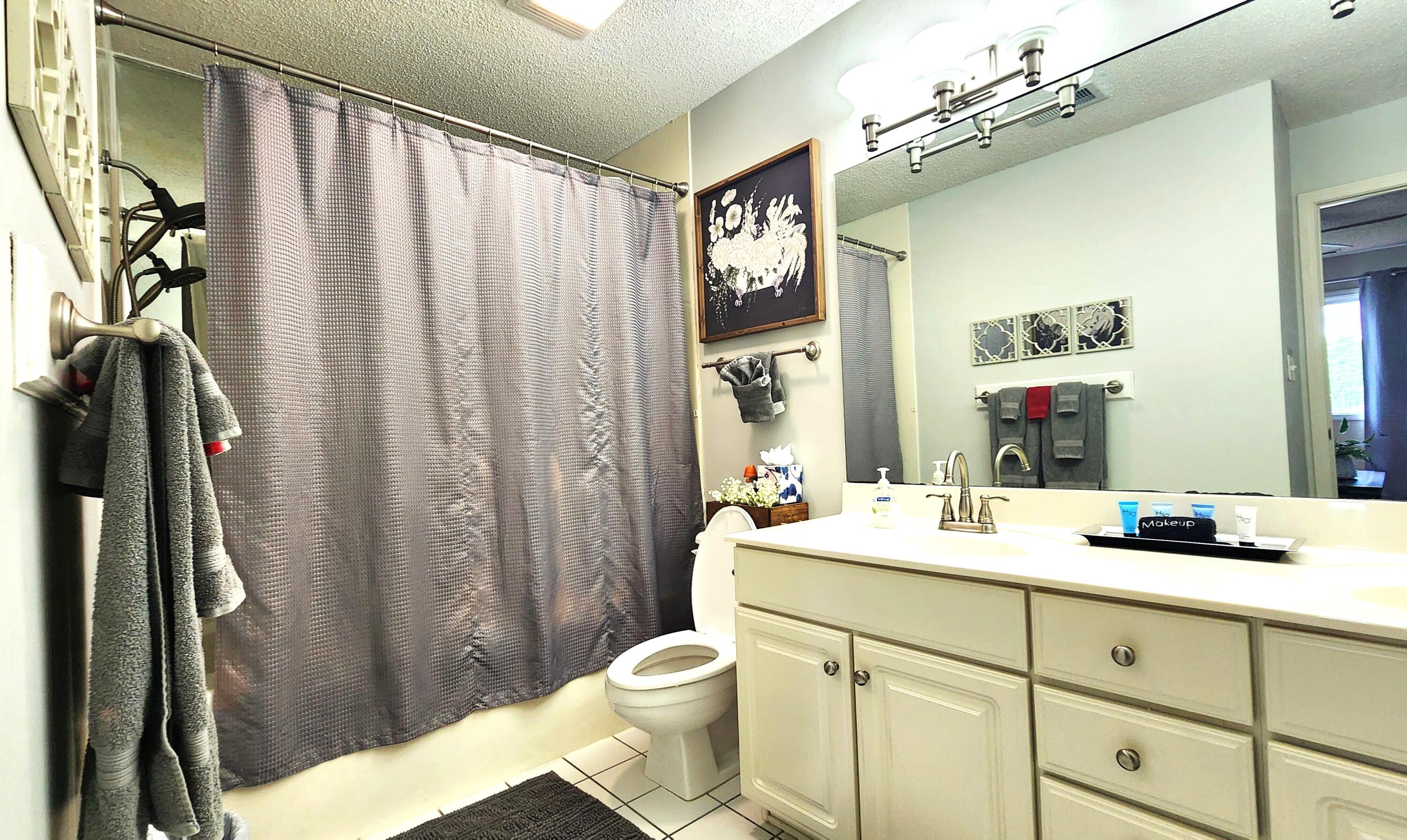 Pointe Royale Condos - Residential